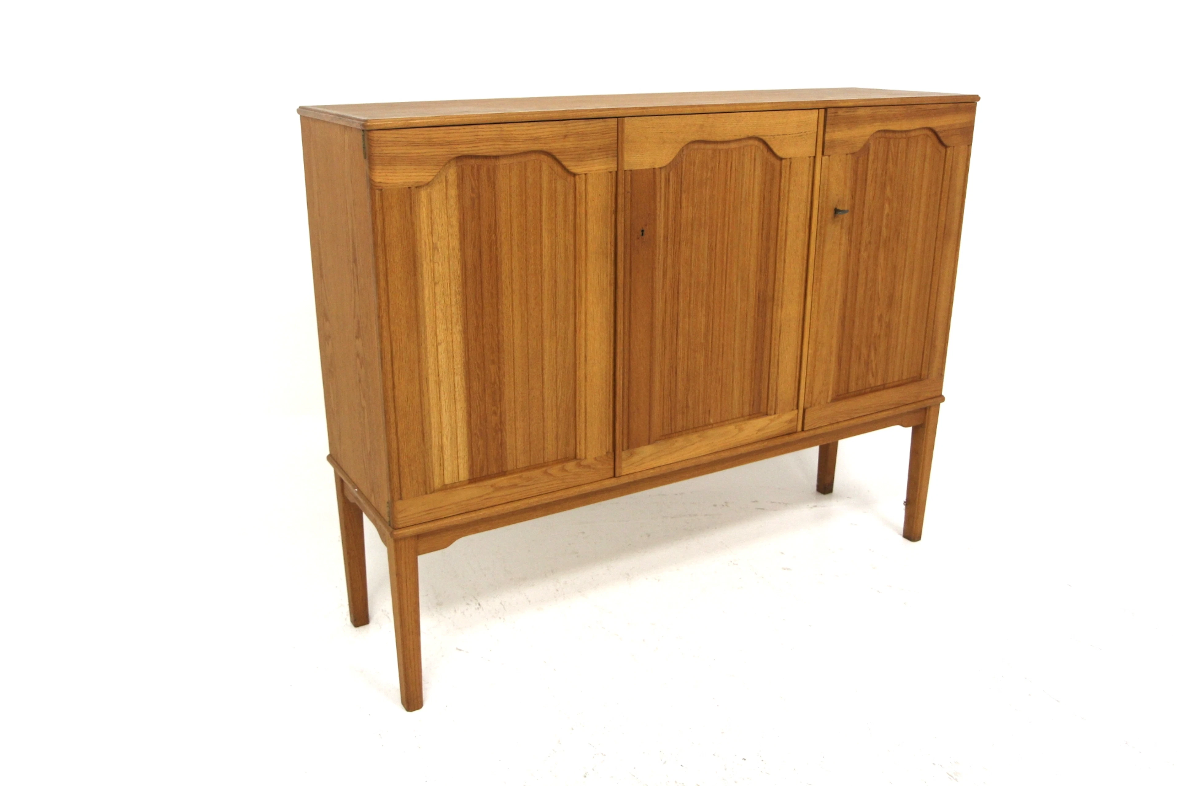Sideboard Highboard LillaSalen Carlmalmsten Year: 1960s Origin: Swe.