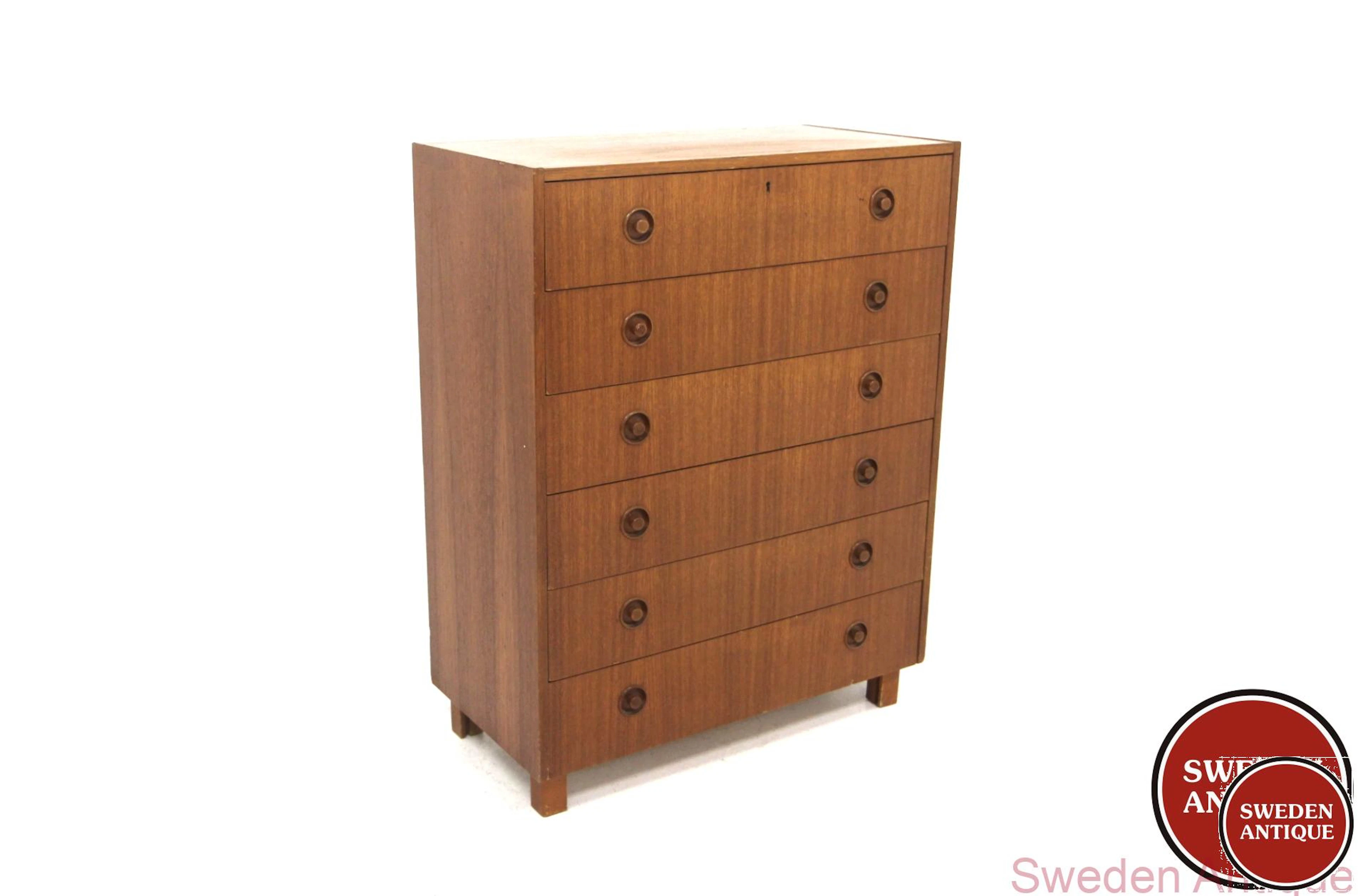 Chest of drawers Year: 1960s Origin: Swe. Material: Teak W: 80cm D: