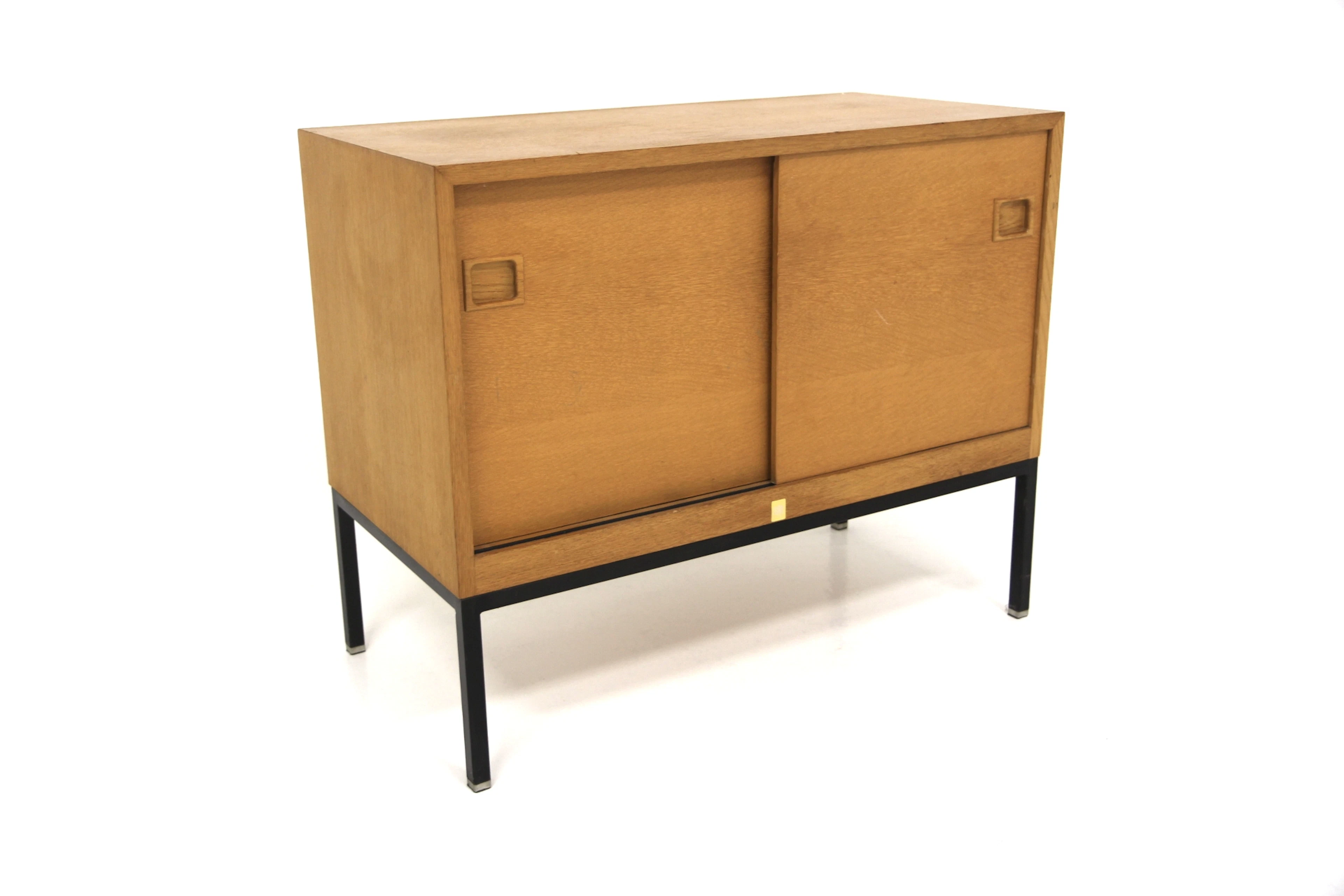 Cabinet Year: 1960s Origin: Swe. Material: Oak Metal W: 80cm D: 40cm H: 65cm