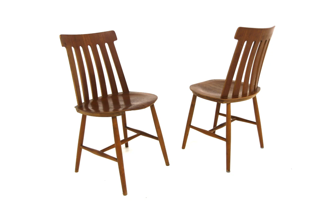 2Pcs Chairs Åsa 551 Jan Hallberg for Tallåsen Year: 1950s Origin: