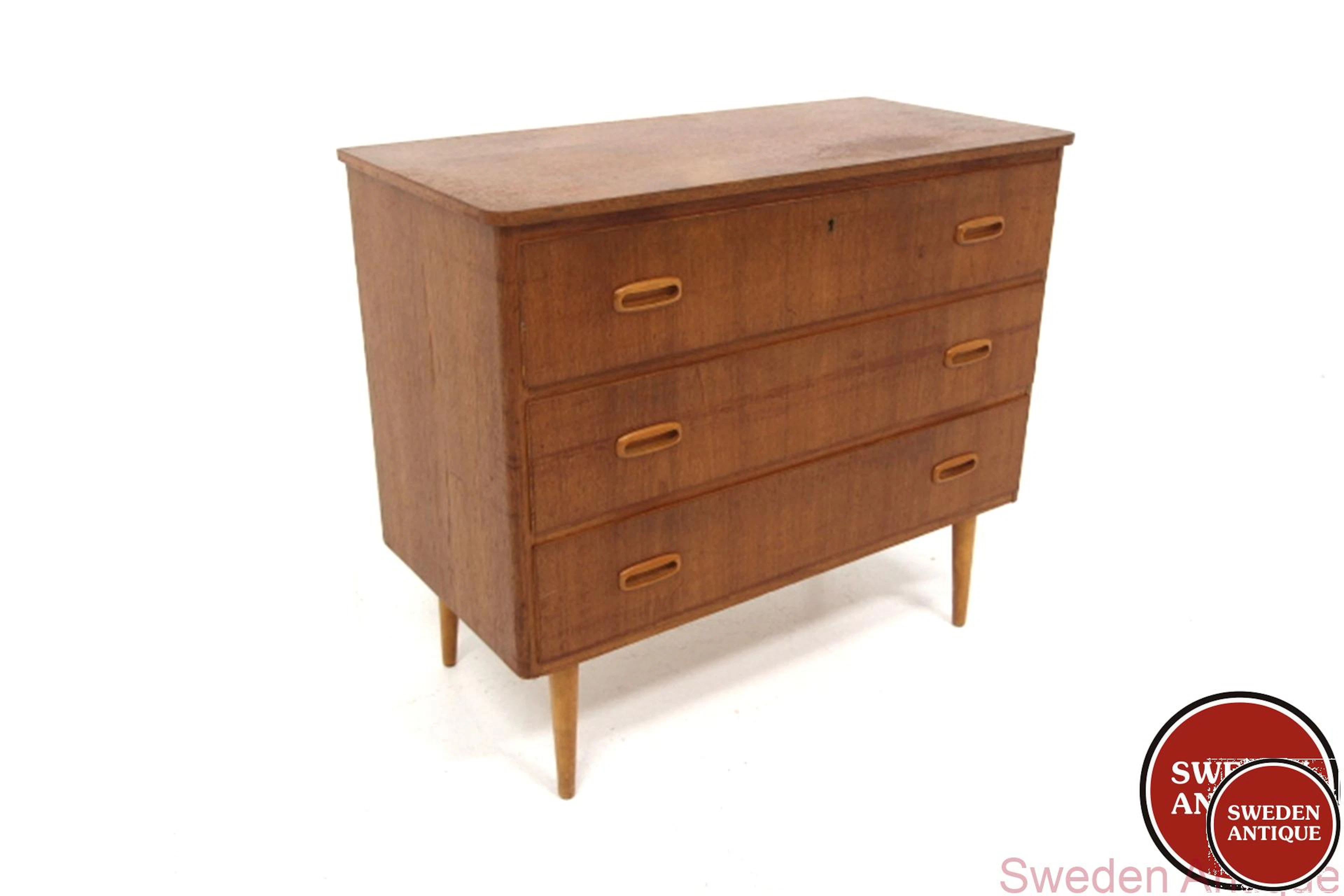 Chest of drawers Year: 1950s Origin: Swe. Material: Teak Beech W: