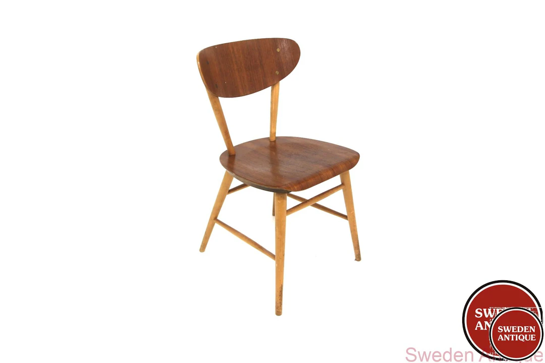 Chair Year: 1950s Origin: Swe. Material: Teak Beech Metal W: 43cm
