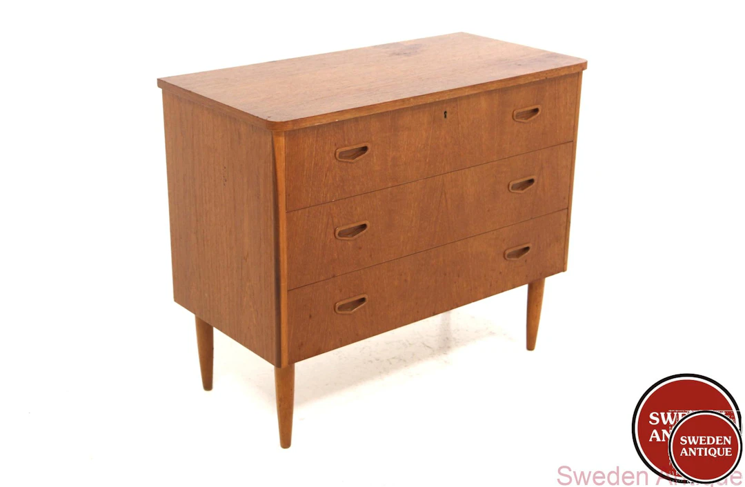 Chest of drawers Year: 1950s Origin: Swe. Material: Teak Beech W: