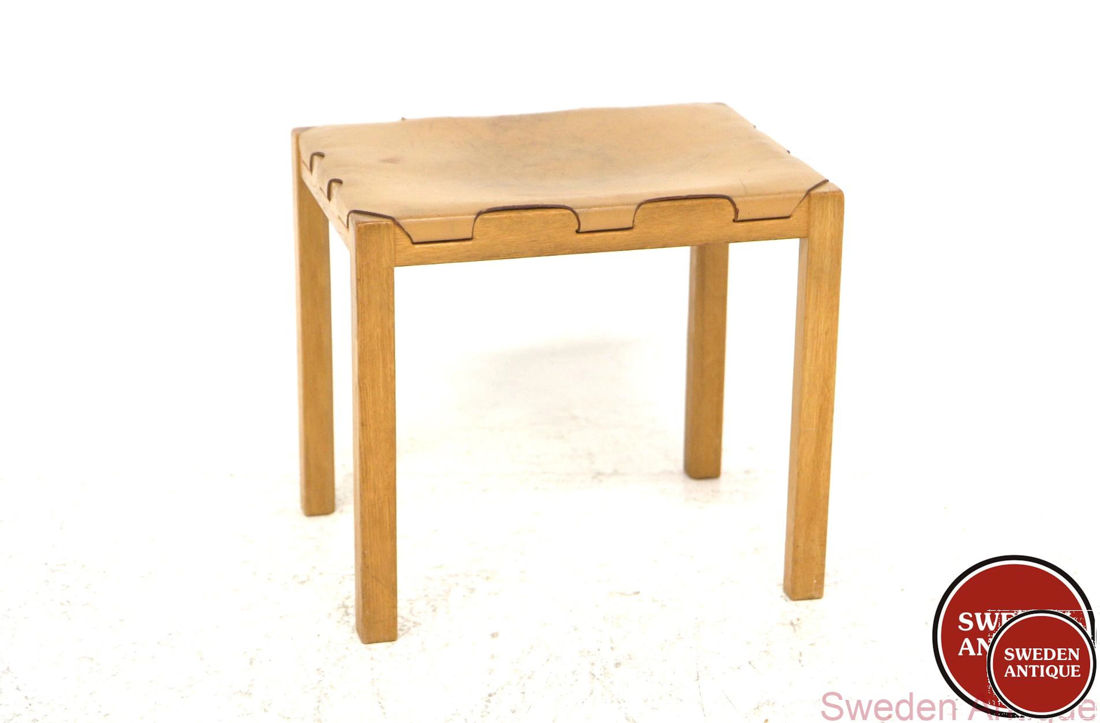 Stool Model 1040 Glasmäster Markaryd 1960s Swe. Oak Leather