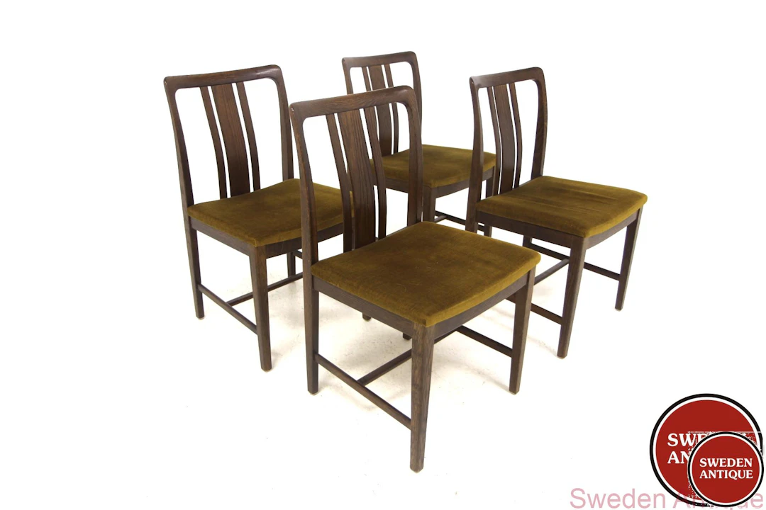 4Pcs Chairs Linde Nilsson, Lammhult Year: 1960s Origin: Swe. Material: