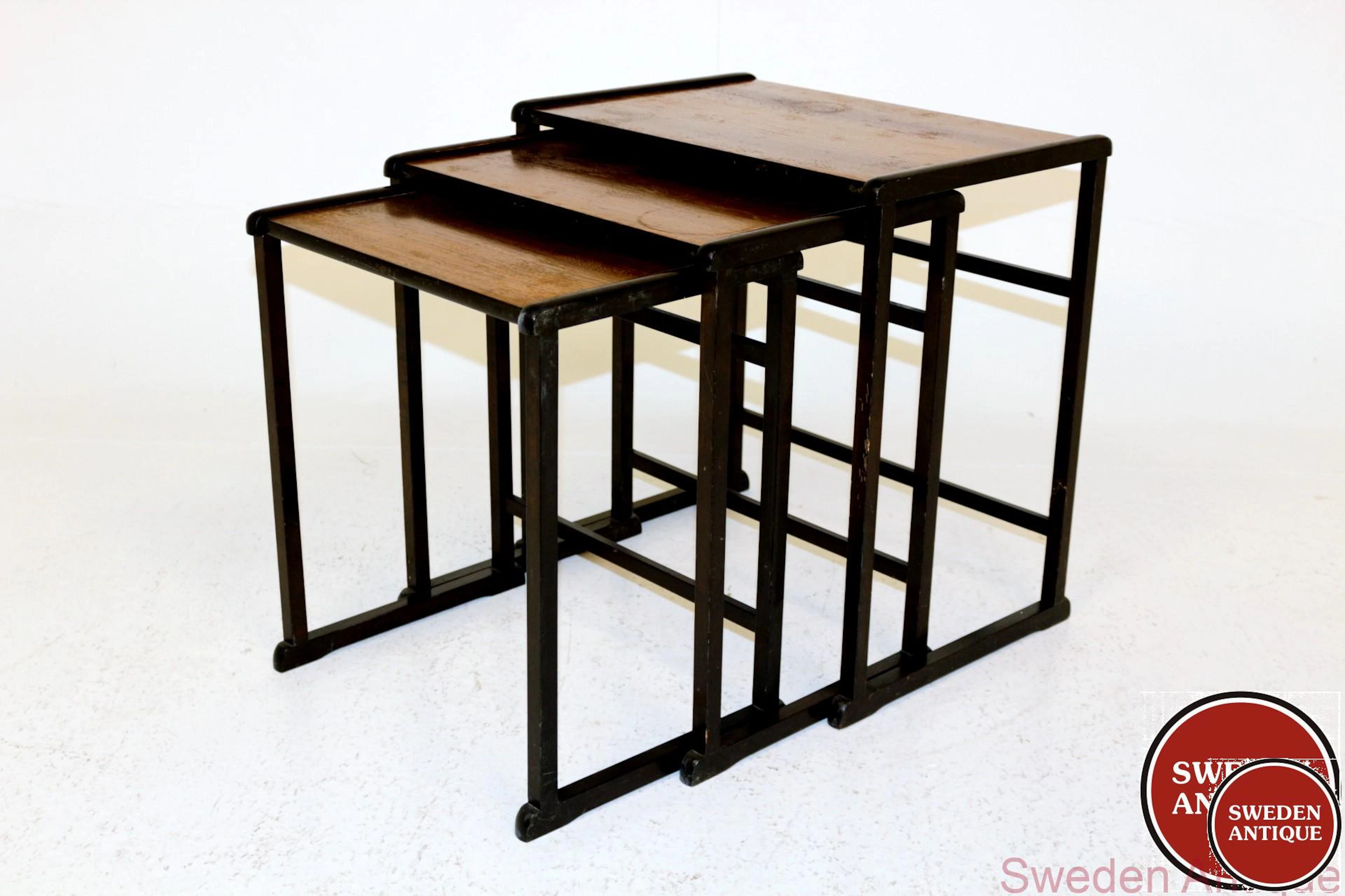 Nesting table Year: 1960s Origin: Swe. Material: Rosewood W: 50cm