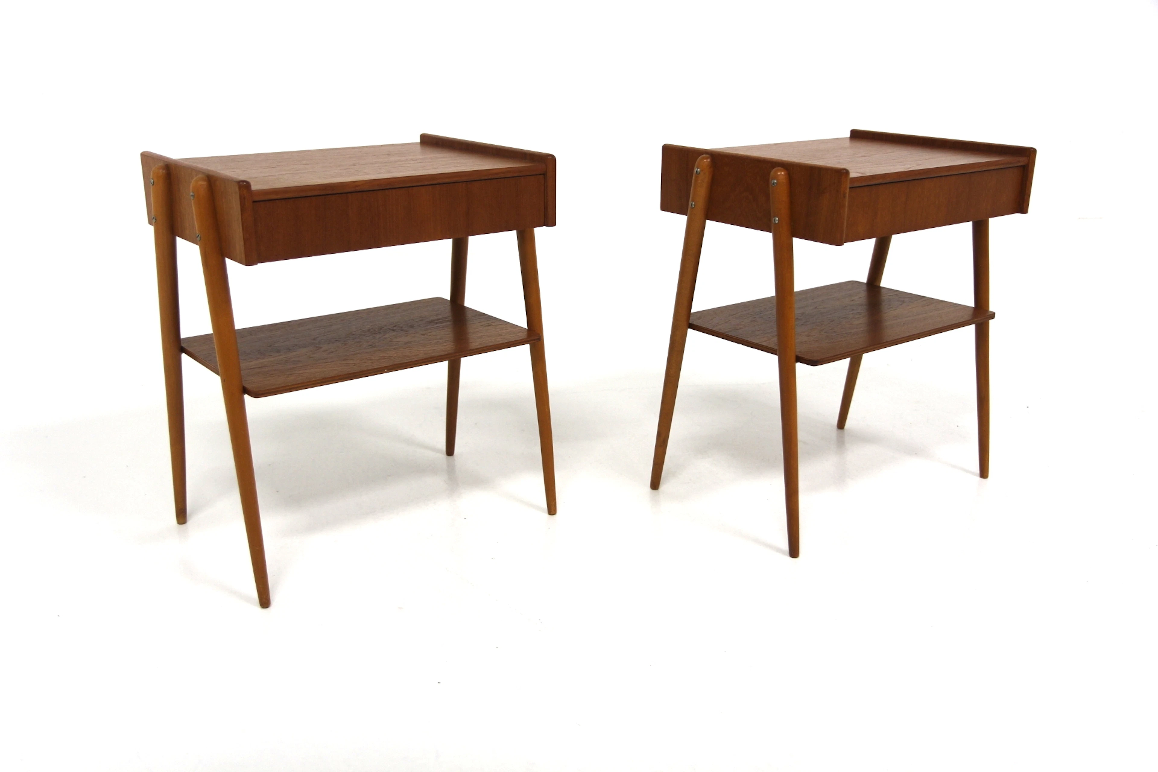 2Pcs Bedside tables AB Carlströms & Co Möbelfabrik Year: 1960s Origin: