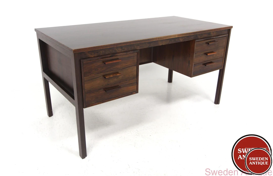 Writing desk Year: 1960s Origin: Swe. Material: Rosewood§ W: 140cm