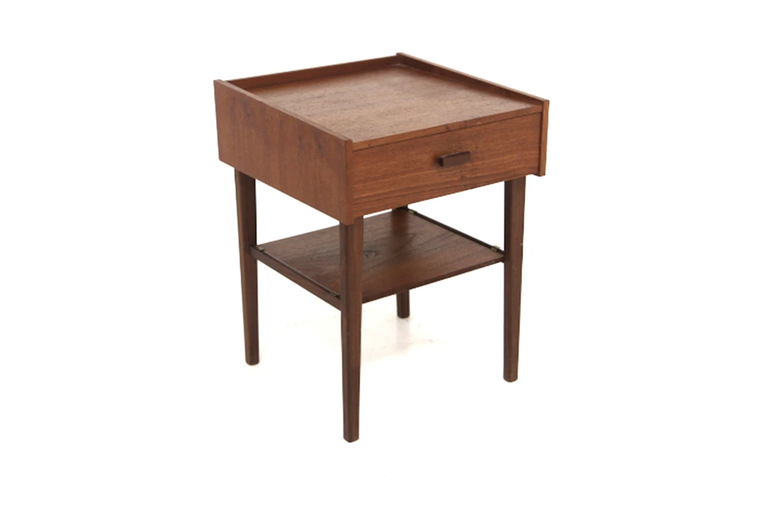 Bedside table Year: 1960s Origin: Swe. Material: Teak W: 39cm D: 40cm H: 53cm
