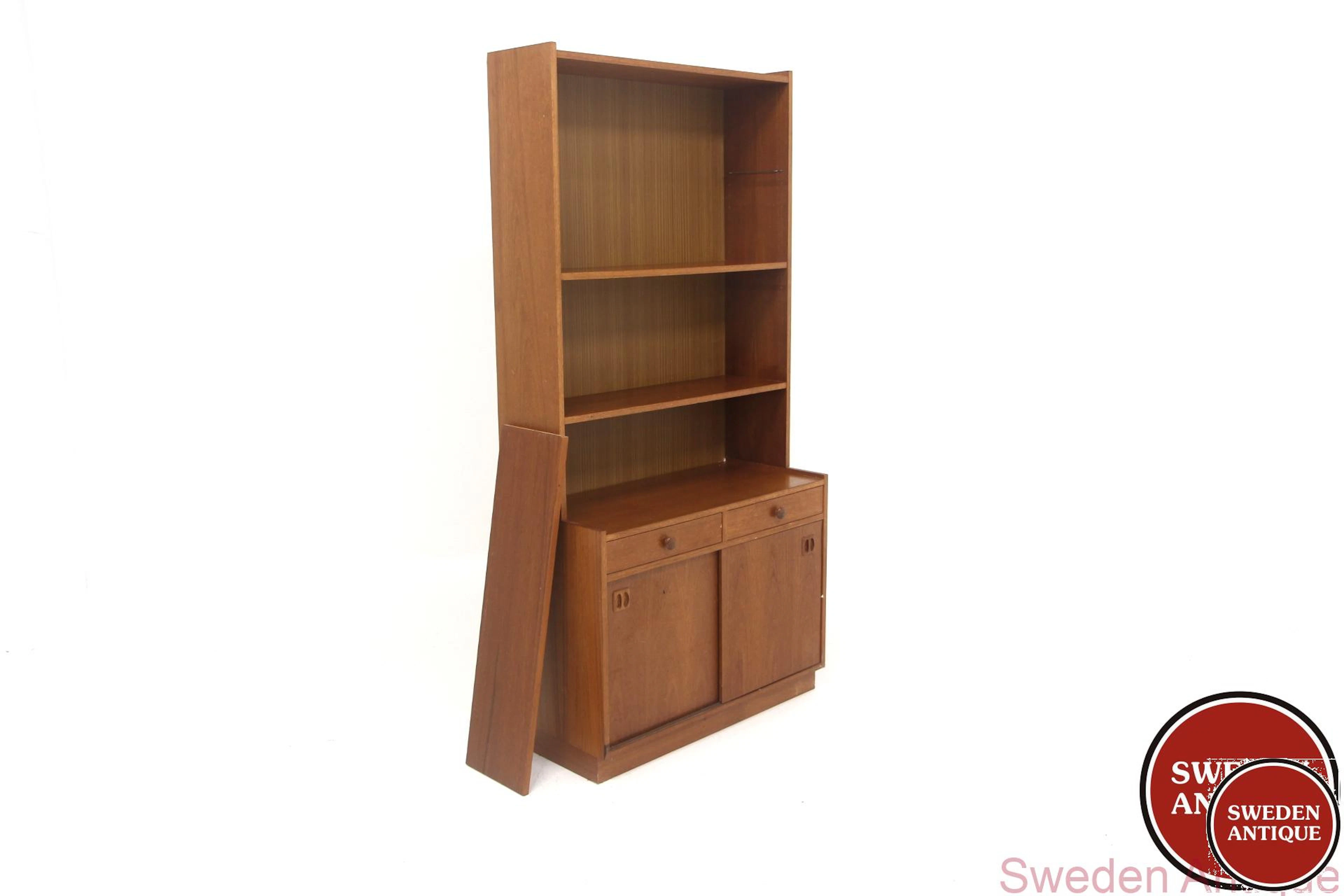 Bookshelf One shelf requires cutting to fit Year: 1960s Origin: Swe.