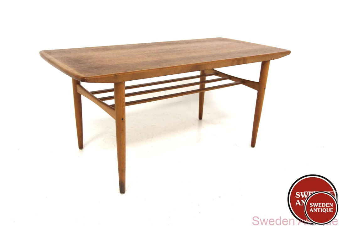 Coffee table Year: 1960s Origin: Swe. Material: Teak Beech W: 127cm