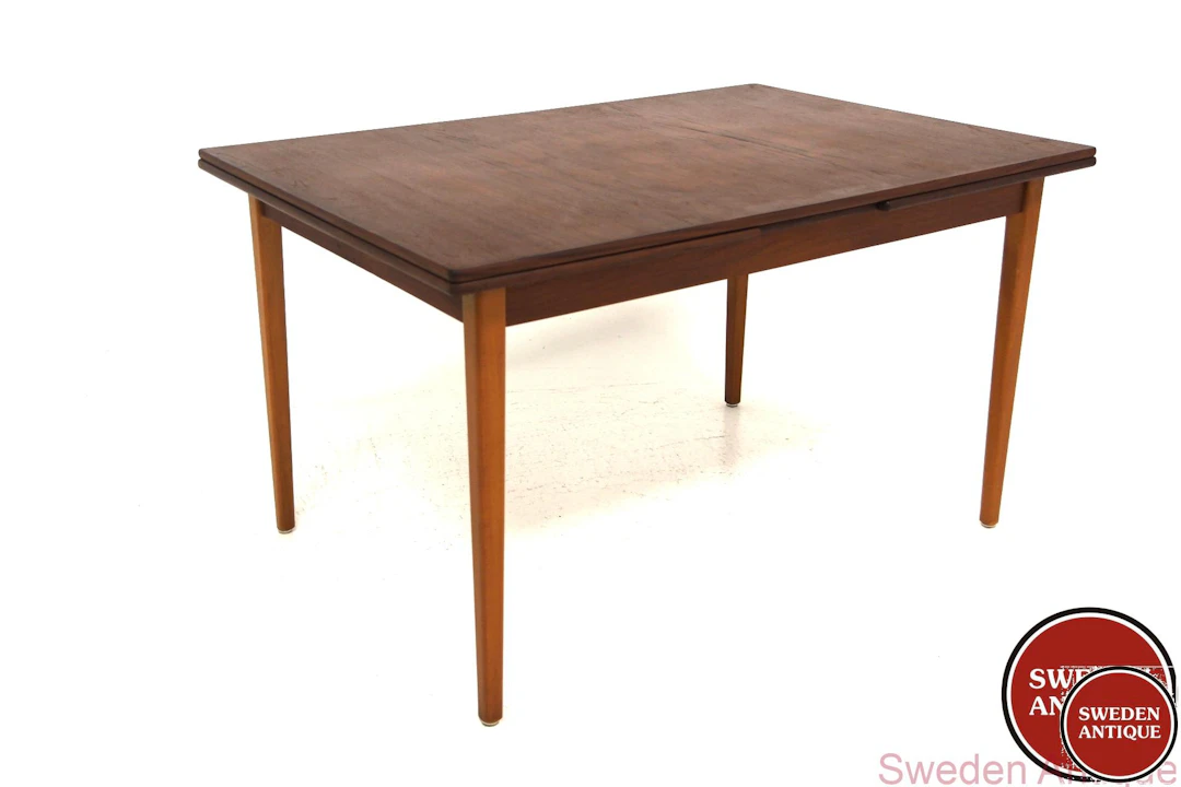 Dining table Year: 1950s Origin: Swe. Material: Teak Beech W: 130