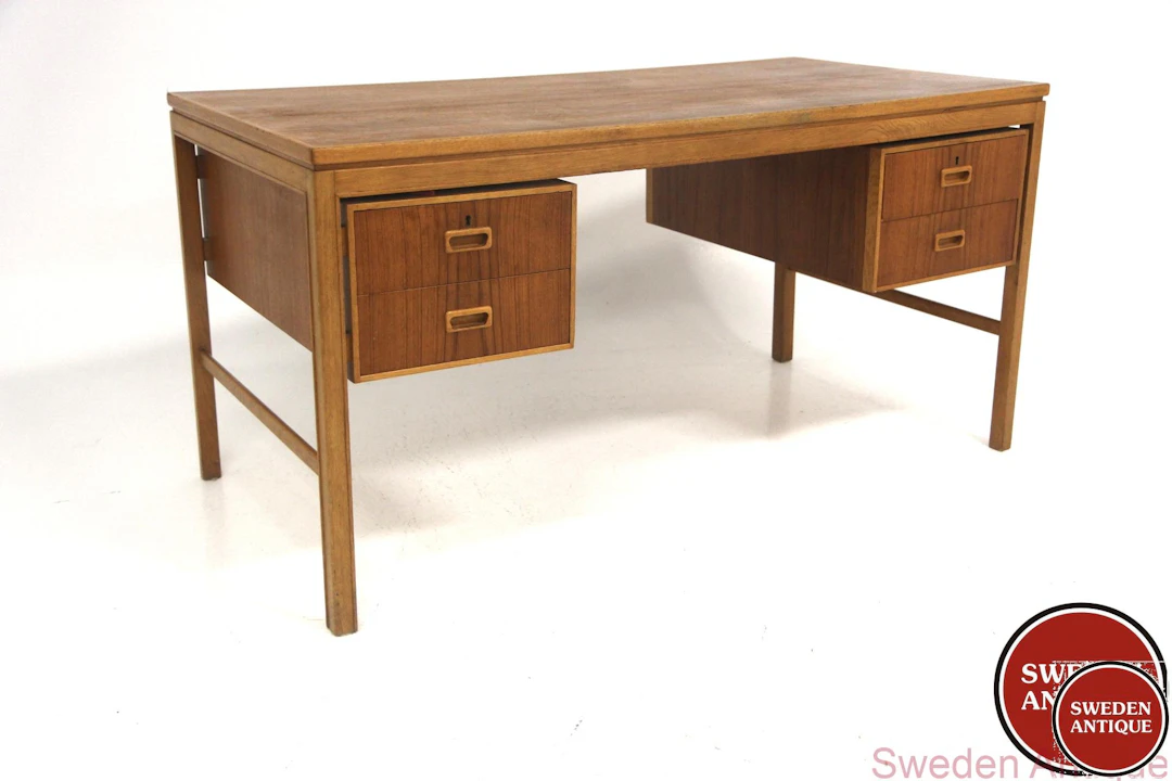Writing desk Year: 1960s Origin: Swe. Material: Teak Oak W: 148cm