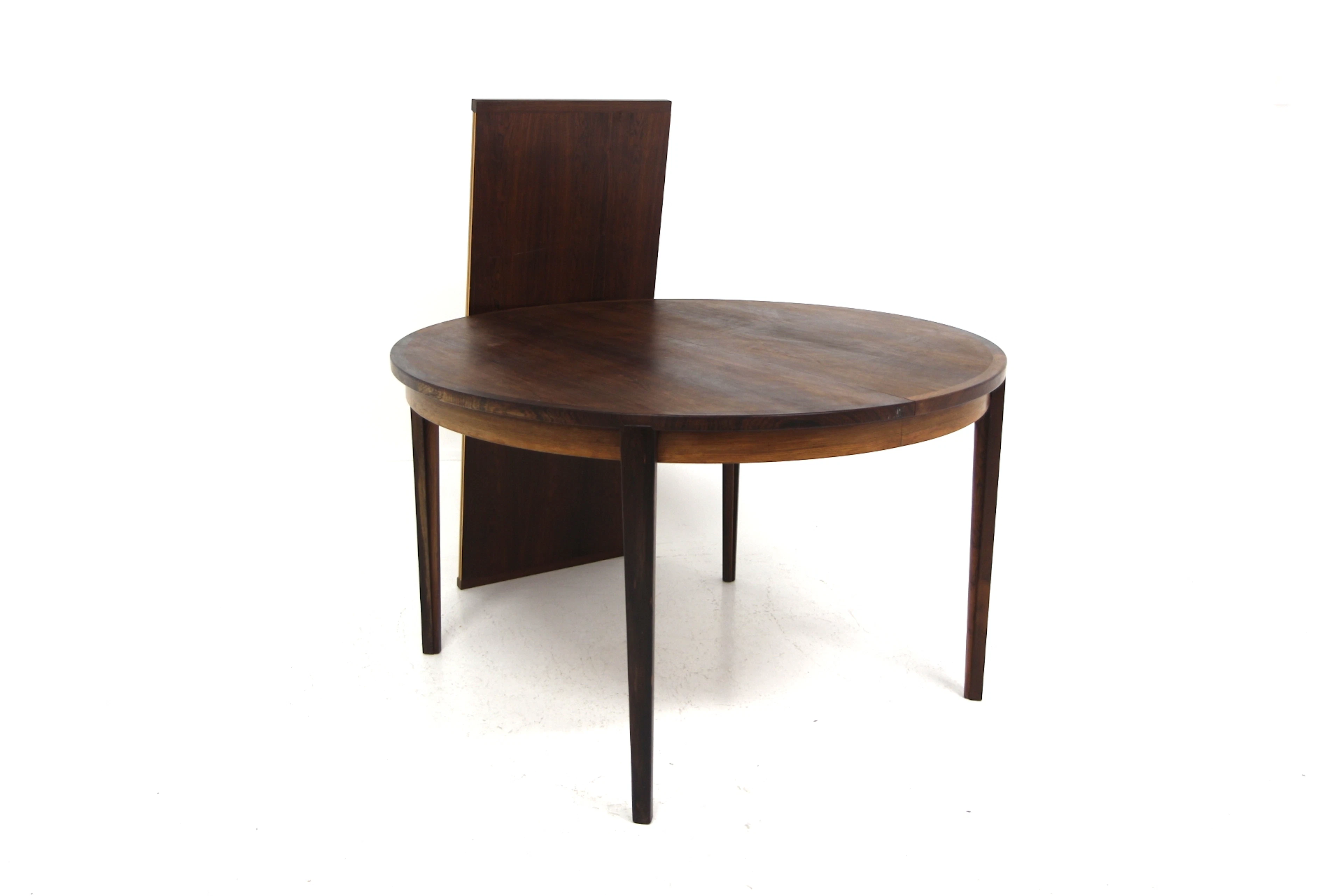 Dining table Rosengren / Hansen Year: 1960s Origin: Den. Material: