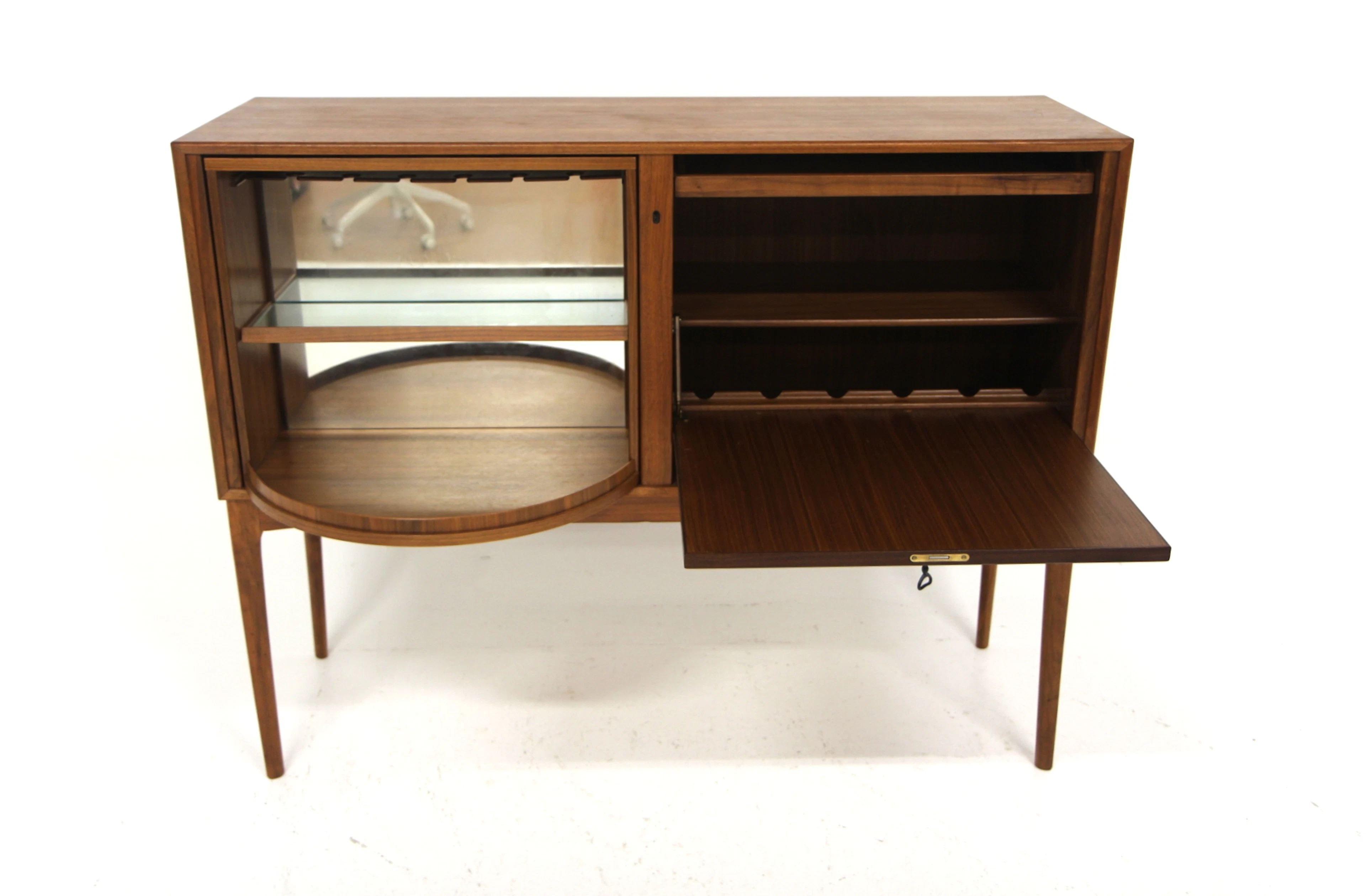 Bar cabinet Sola Møbelfabrik Ganddal Year: 1960s Origin: Nor. Material: