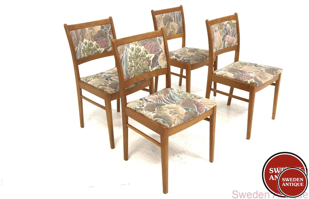 4Pcs Chairs Year: 1960s Origin: Swe. Material: Oak W: 44cm D: 50cm