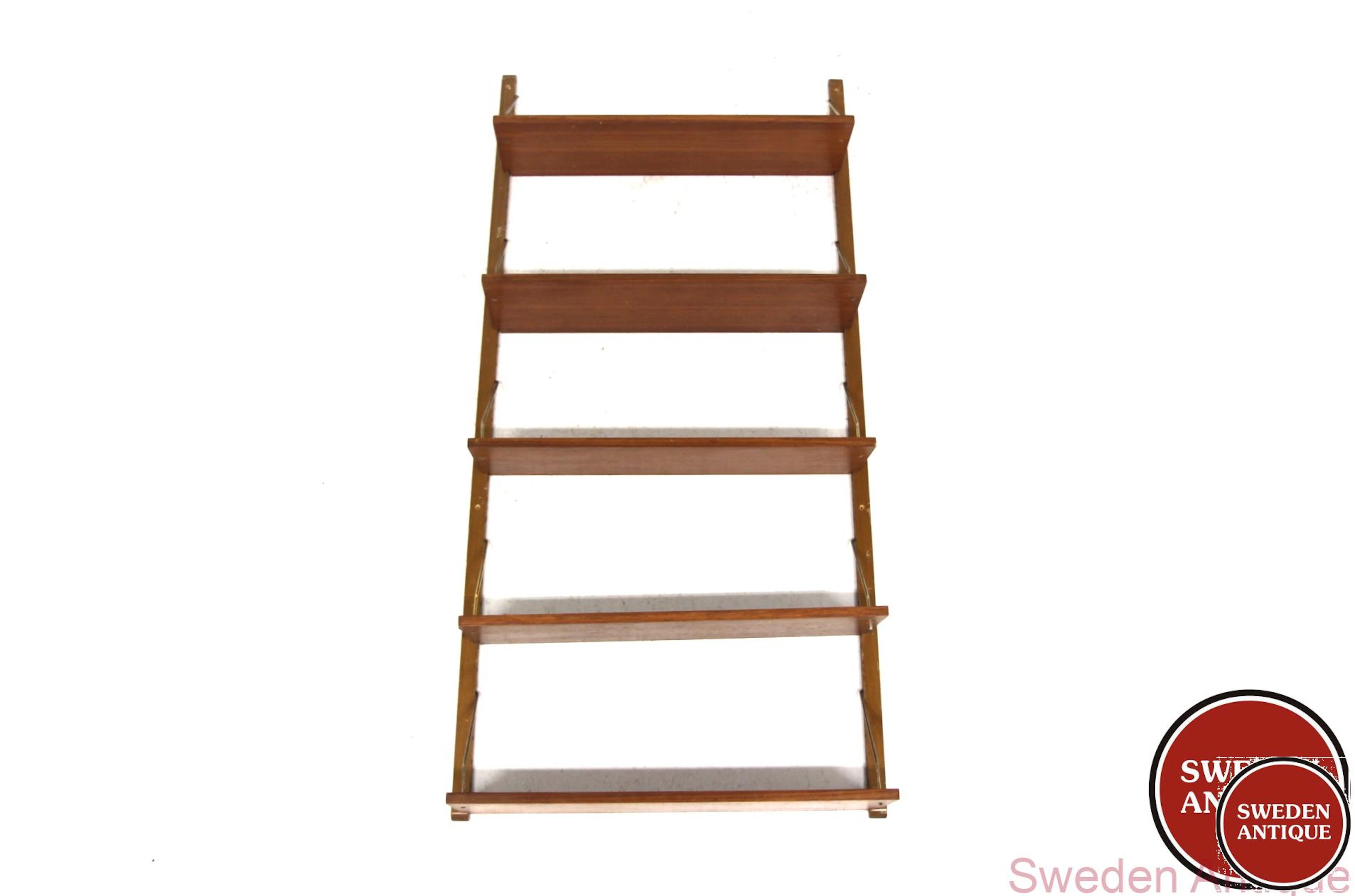 Wall system Royal System Poul Cadovius 1950s Den. Teak Beech