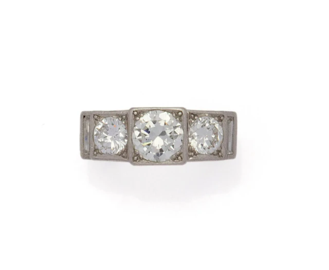BAGUE JARRETIERE ART DECO en platine (850/1000) habillée de - Lot 71