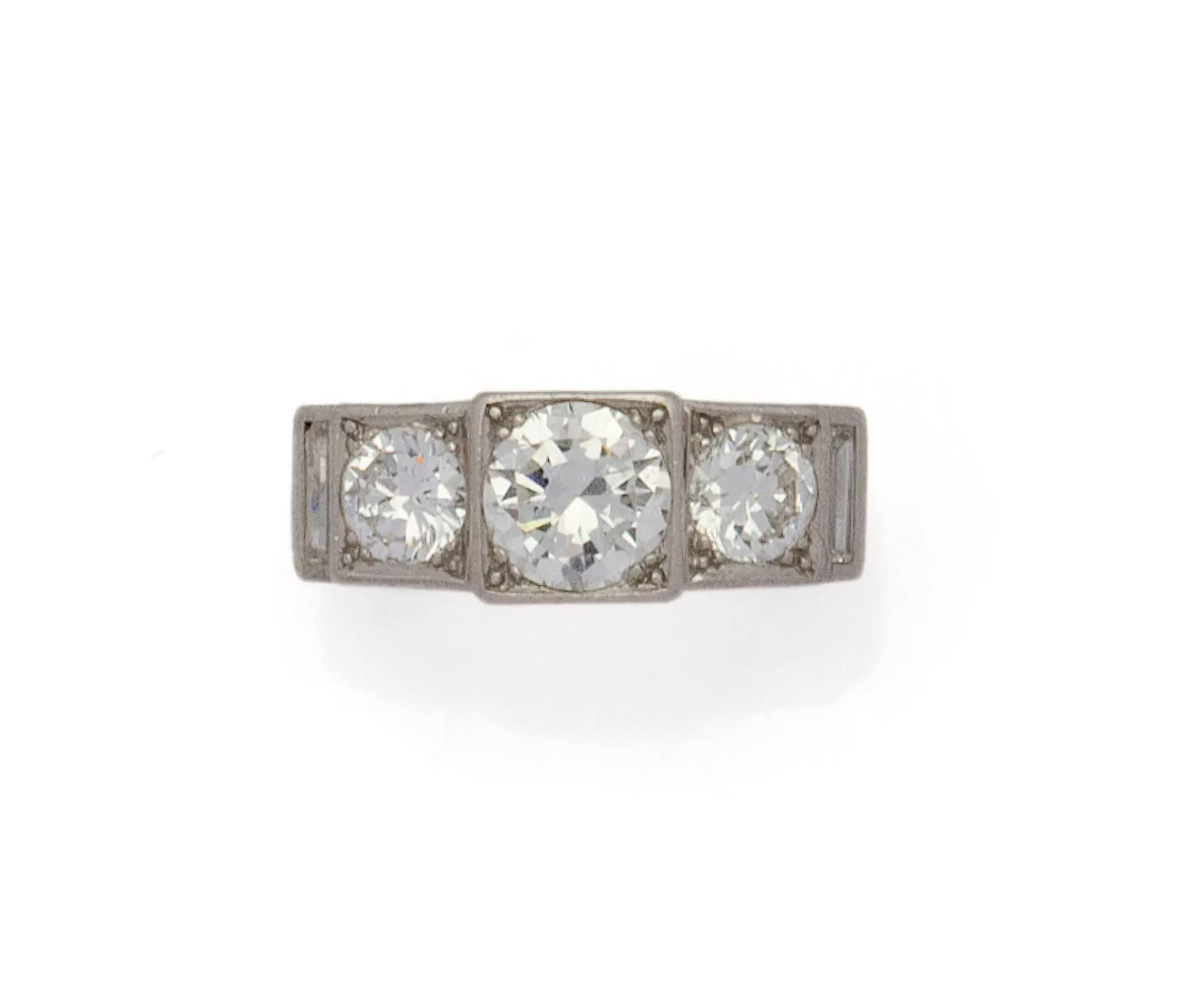 BAGUE JARRETIERE ART DECO en platine (850/1000) habillée de - Lot 71