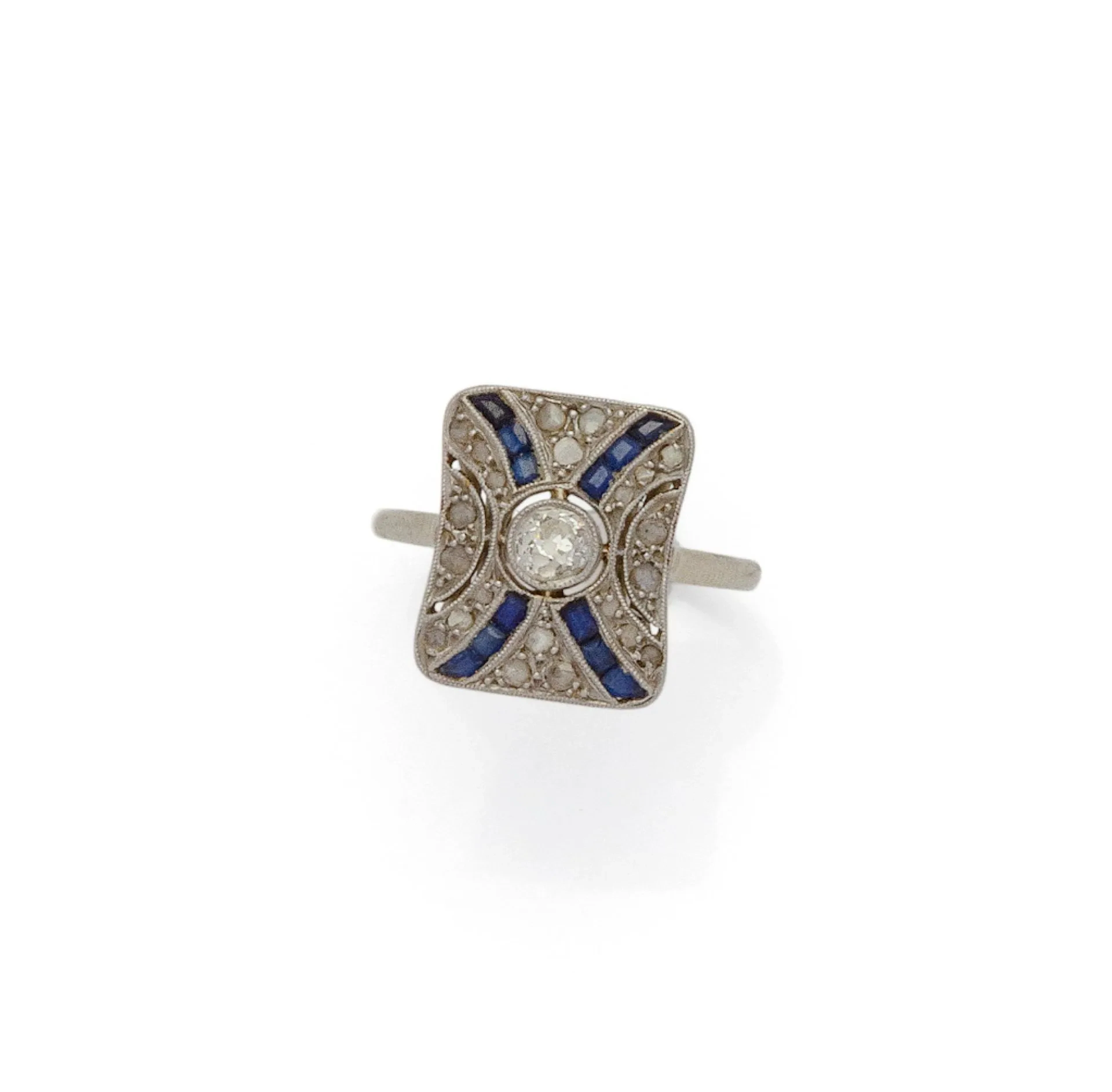 BAGUE ART DÉCO en or gris 18K (750/1000) le plateau rectangu - Lot 64