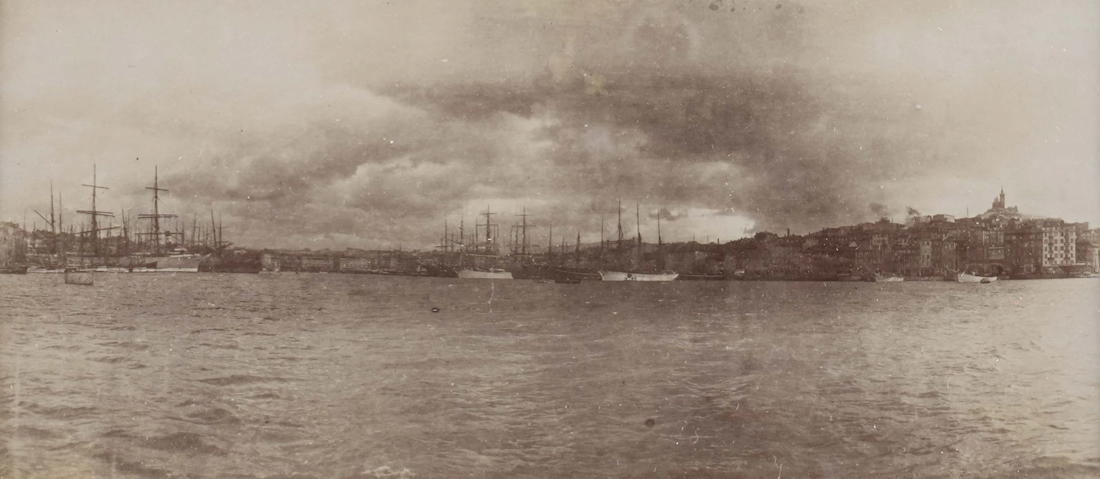 AMATEUR ANONYME - Lot 326