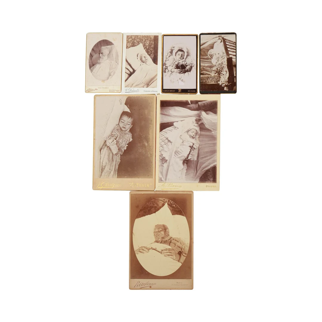 PHOTOGRAPHIES POST-MORTEM 1890-1900 - Lot 59