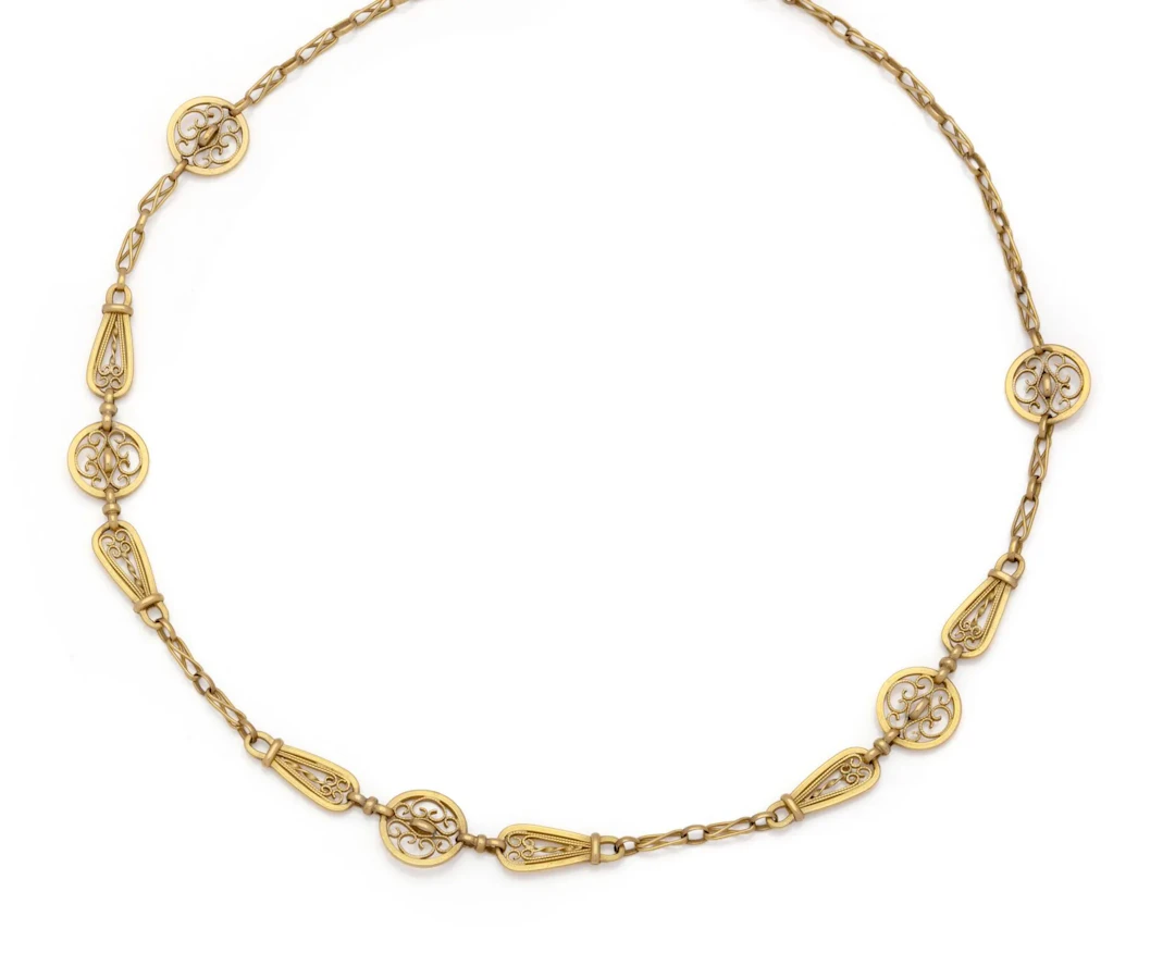 COLLIER en or jaune 18K (750/1000) maille filigranée. Travai - Lot 46