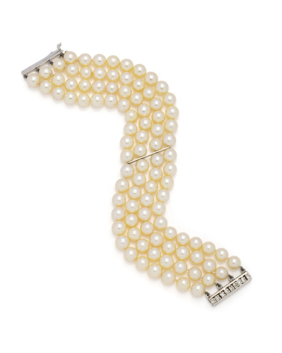 BRACELET 3 RANGS de perles blanches de culture, agrémenté d’ - Lot 295