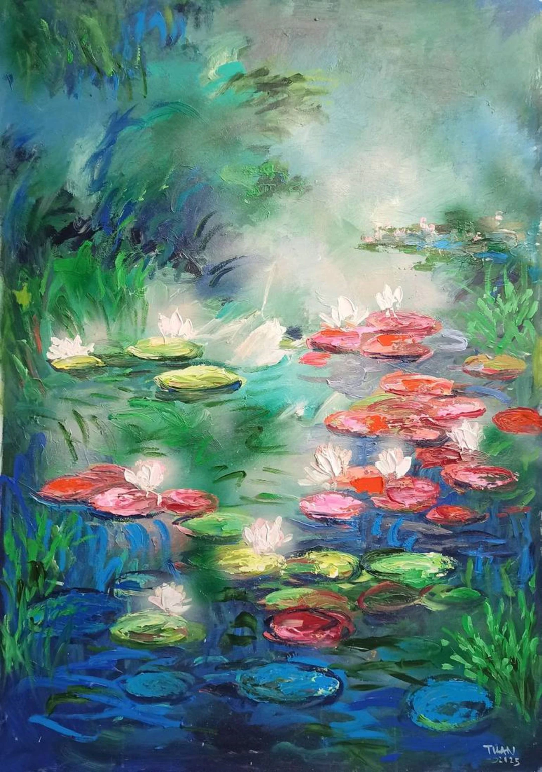 Lake surface in full bloom - LE ANH TUAN
