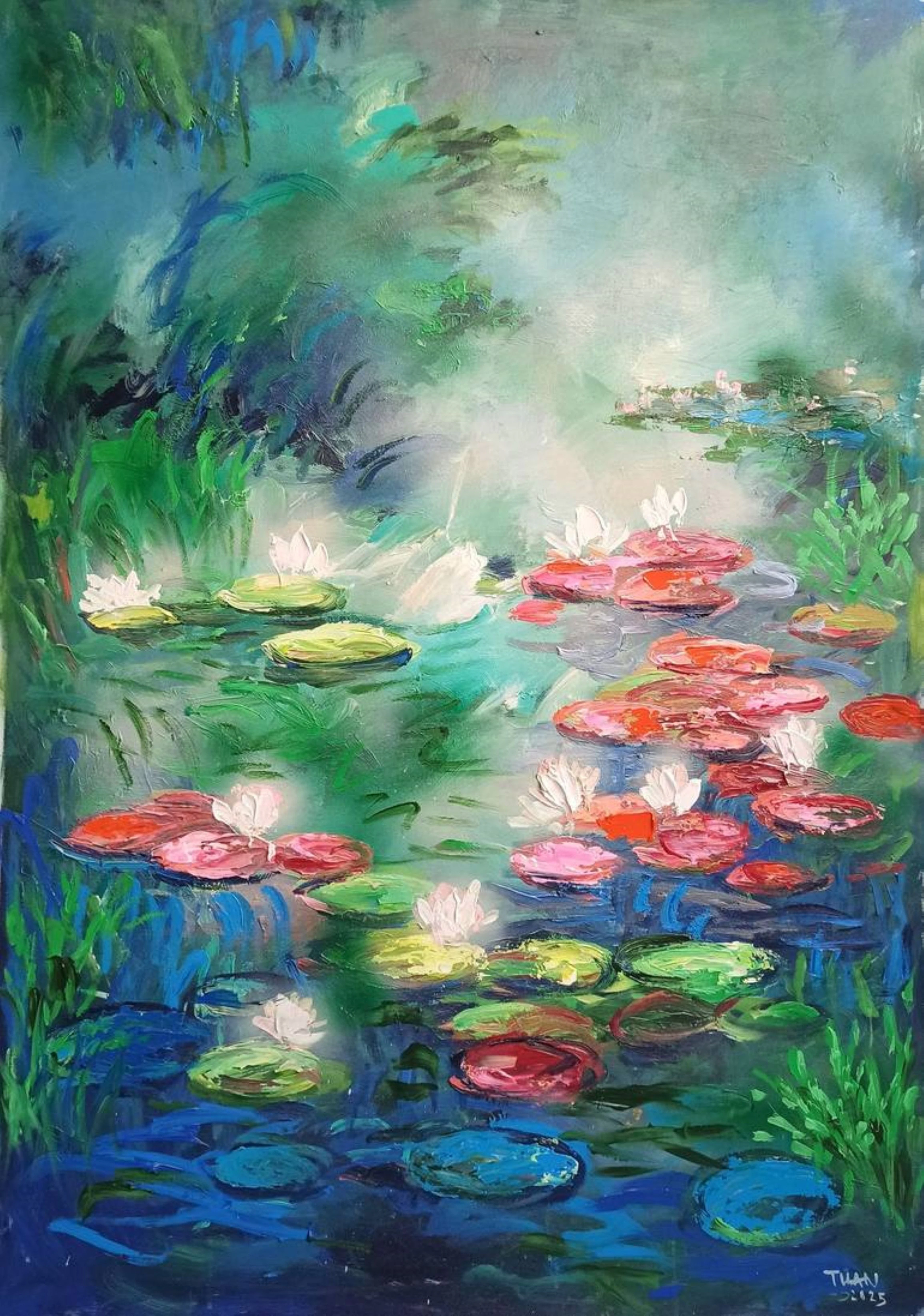Lake surface in full bloom - LE ANH TUAN