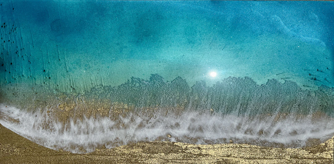 Gold Glimmers Of Hope - Ana Hefco