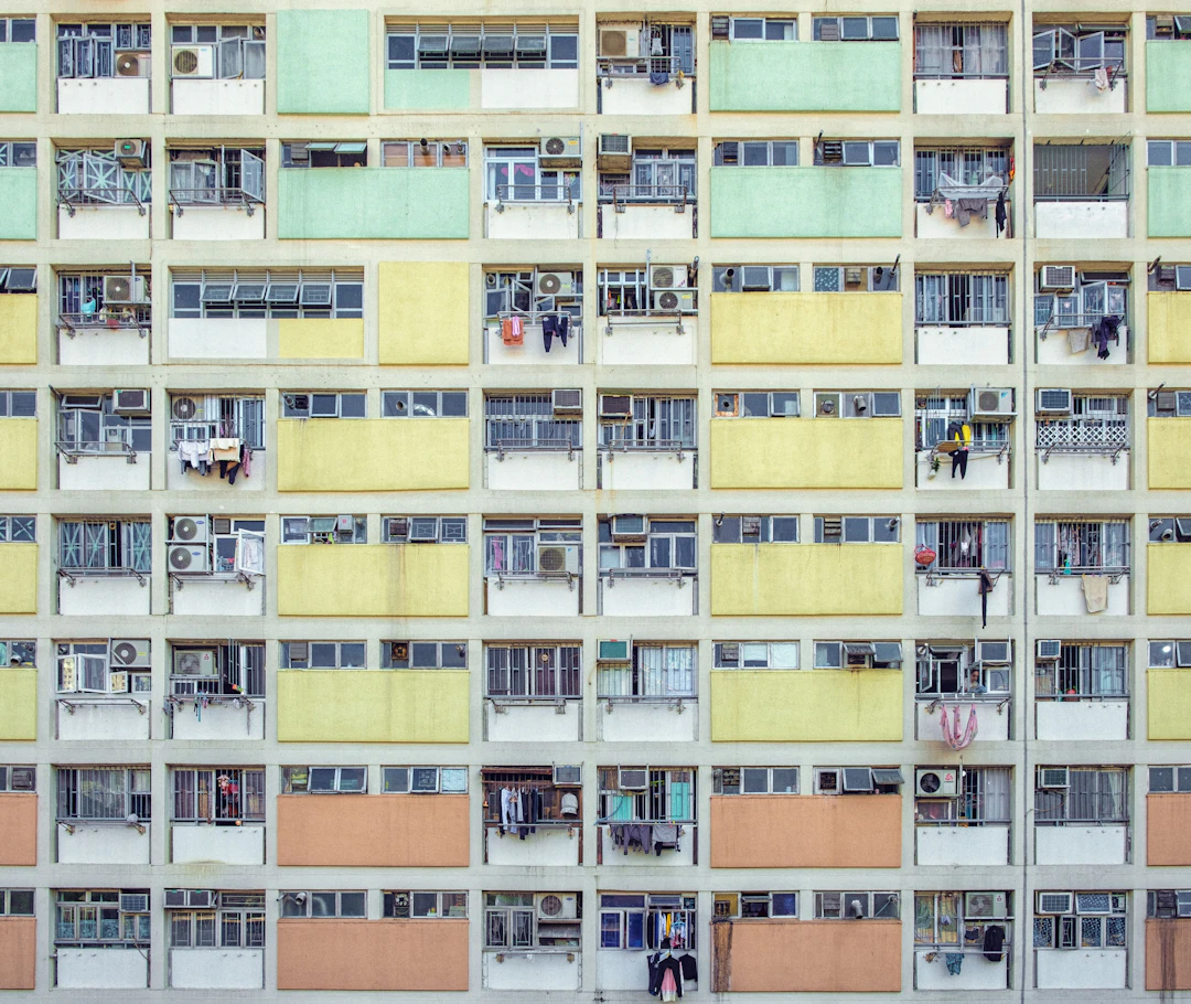 Concrete Mondrian - Serge Horta