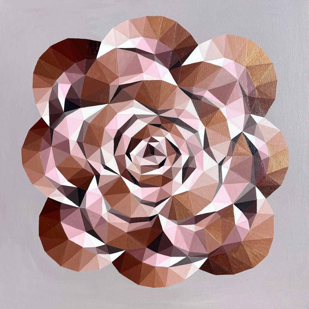 GEOMETRIC GOLDEN ROSE - Maria Tuzhilkina