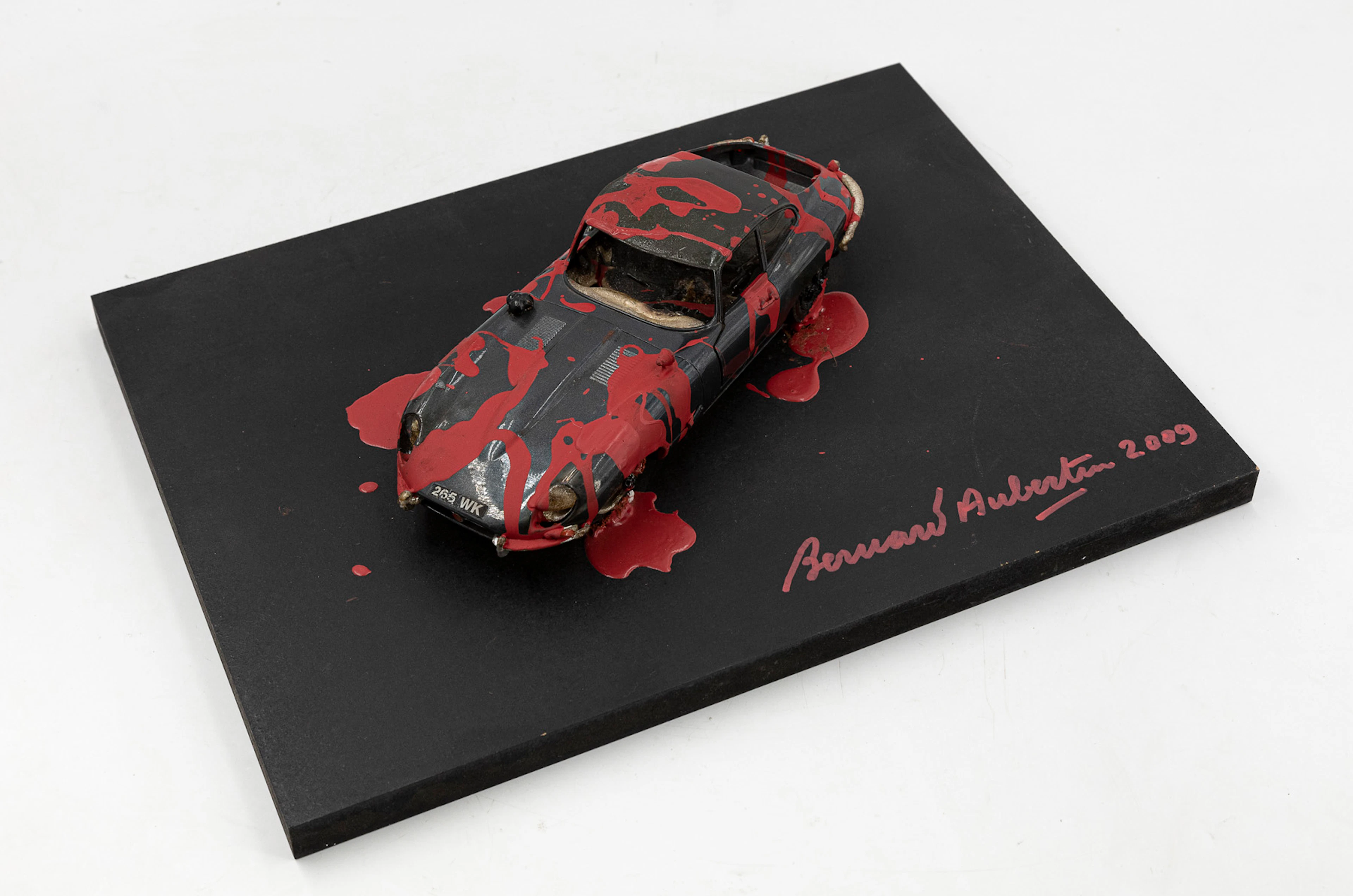 BERNARD AUBERTIN (1934-2015) -Voiture brulée, 2009