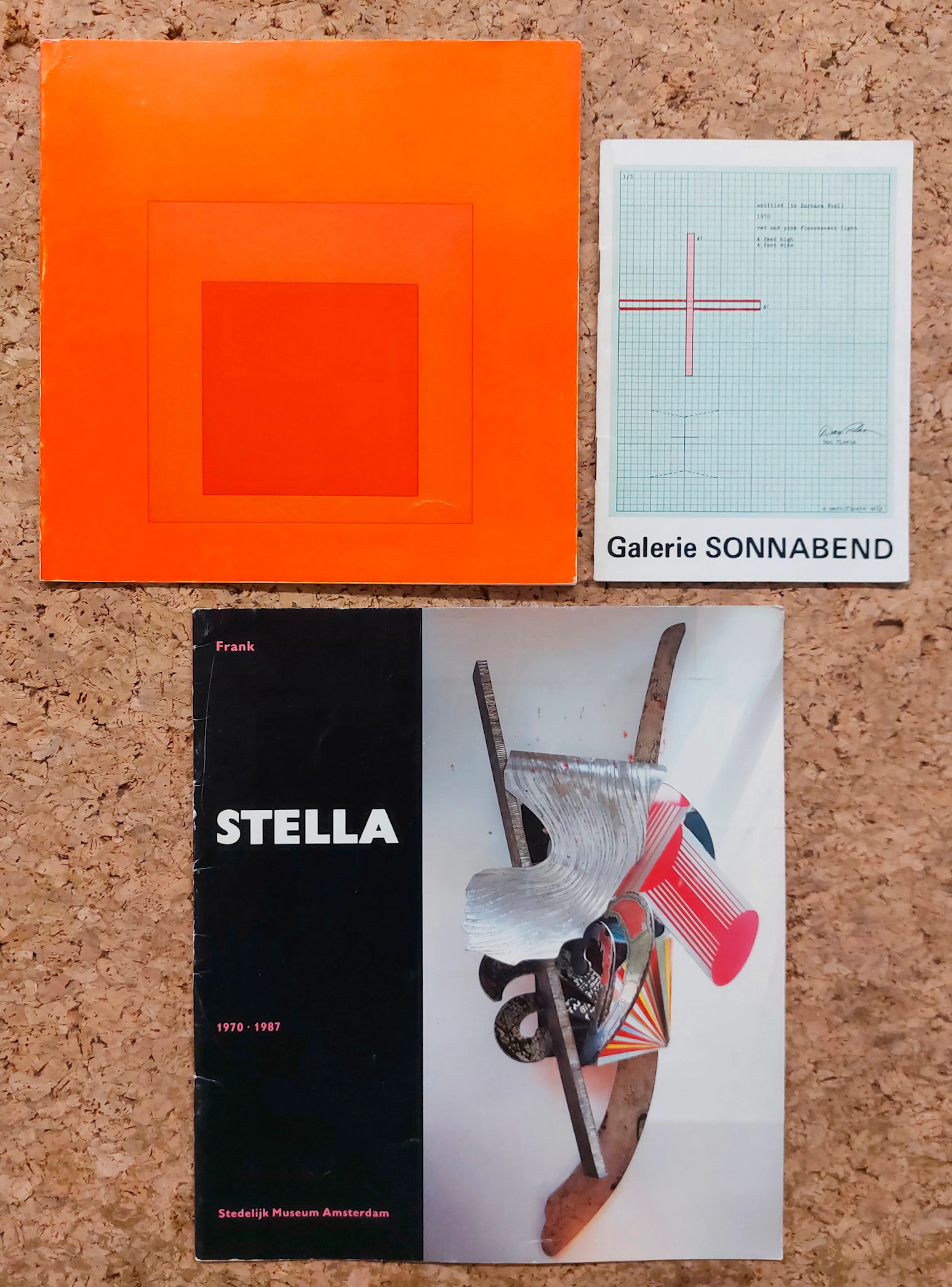 DAN FLAVIN, FRANK STELLA E JOSEPH ALBERS - Lotto unico di 3 rari cataloghi