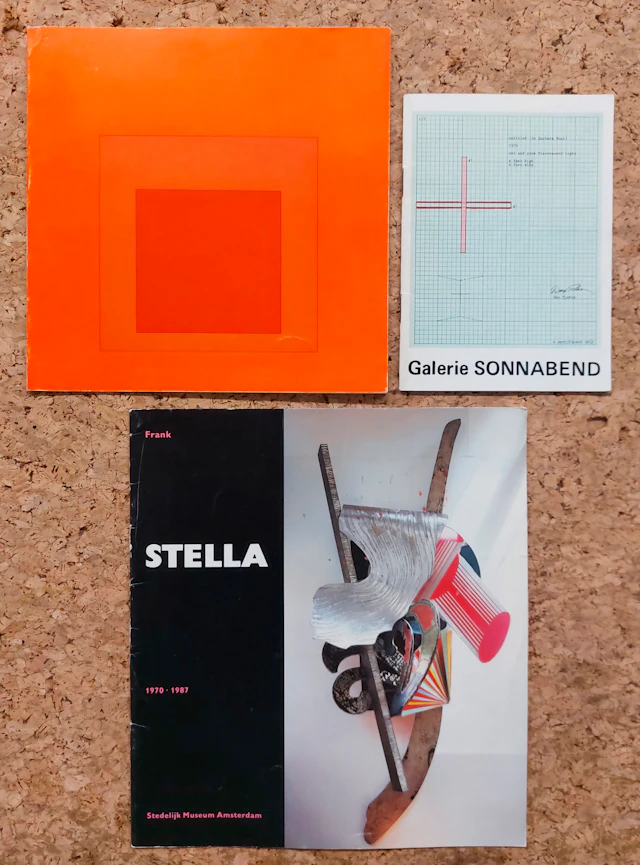 DAN FLAVIN, FRANK STELLA E JOSEPH ALBERS - Lotto unico di 3 rari cataloghi