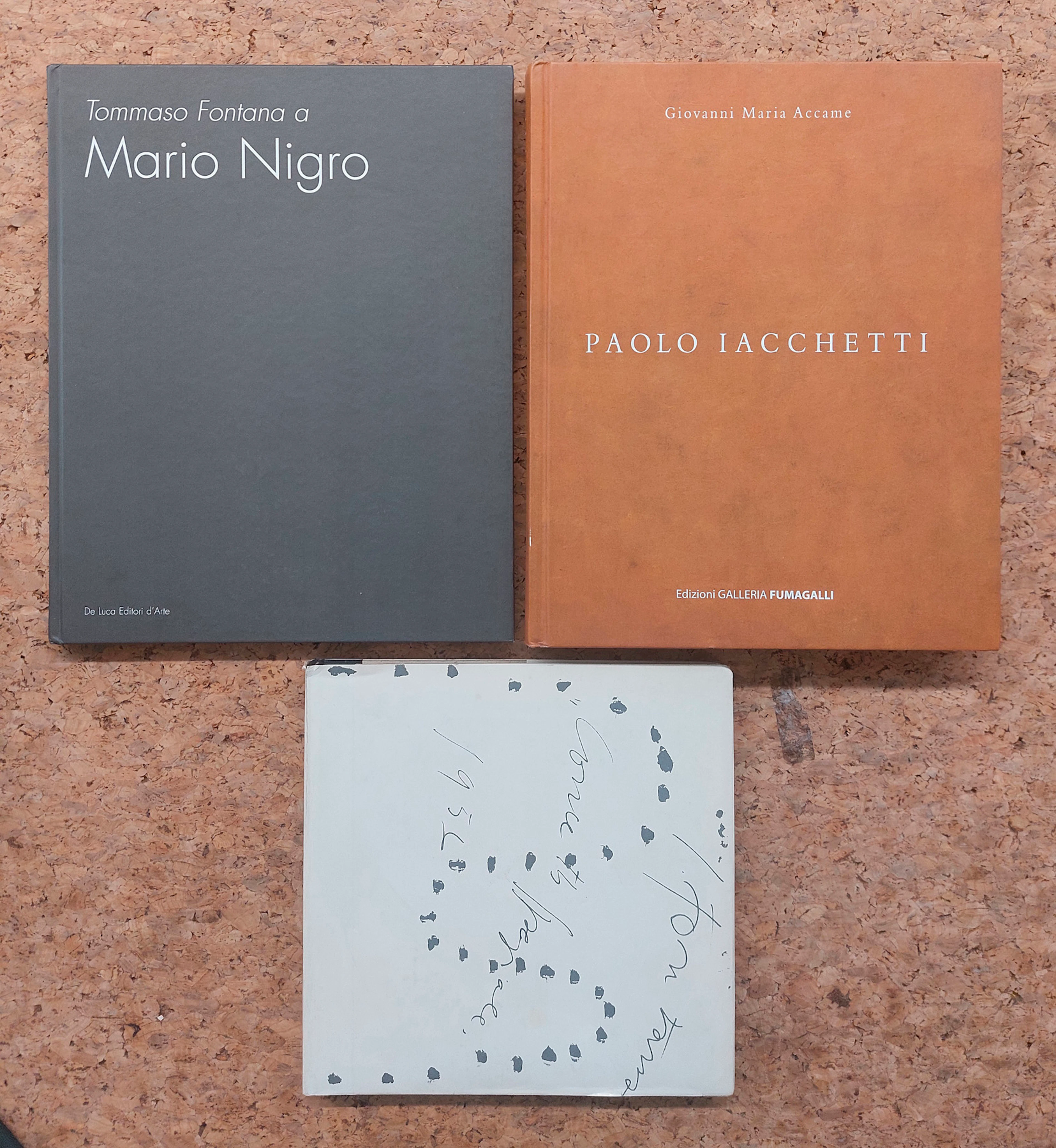 LUCIO FONTANA, MARIO NIGRO E PAOLO IACCHETTI - Lotto unico di 3 cataloghi:
