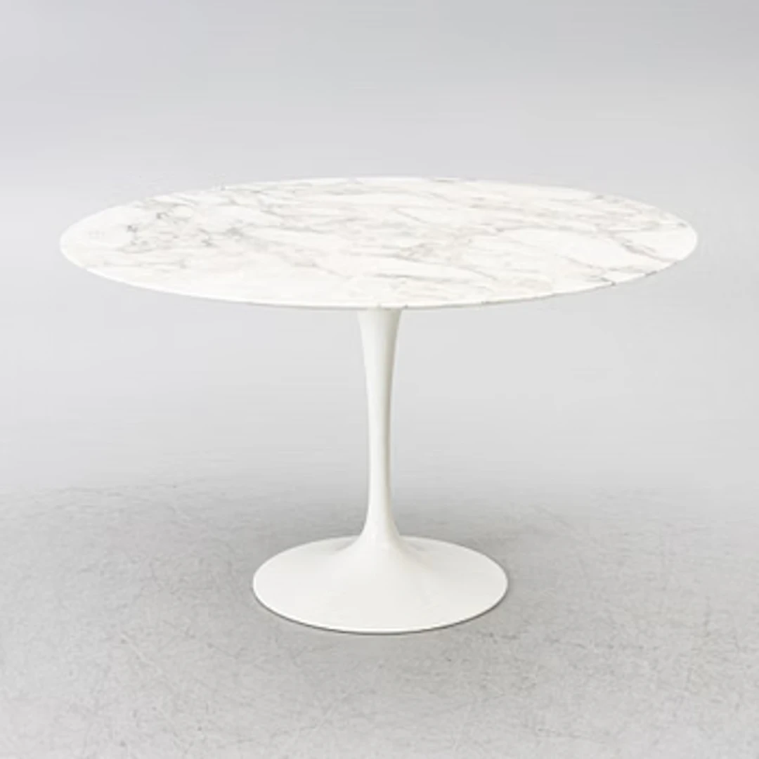 Eero Saarinen, Dining table, “Tulip”, Knoll Studio.