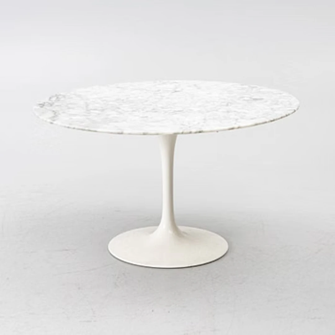 Eero Saarinen, Tulip coffee table, second half of the 20th century.