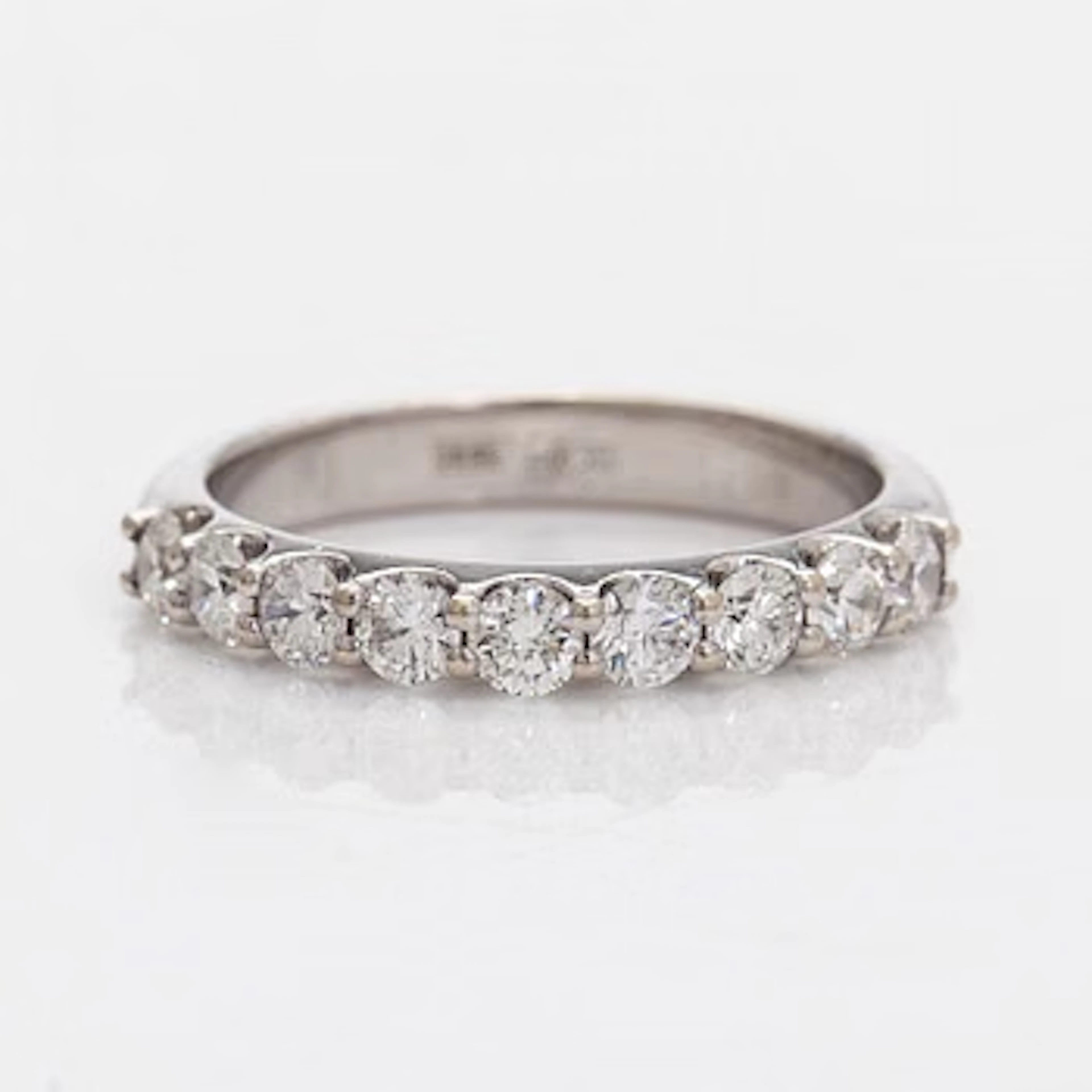 Ring, brilliant-cut diamonds, 14K white gold.