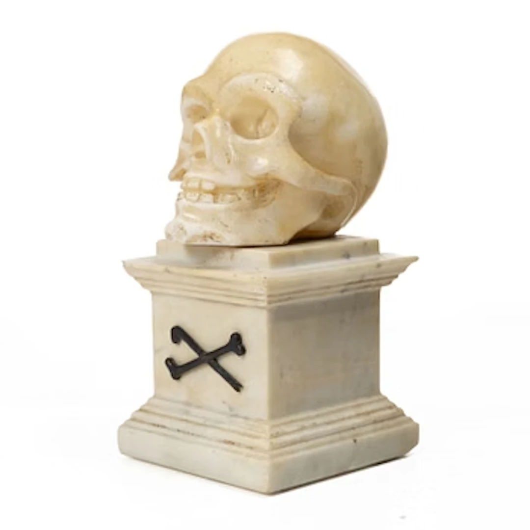 Skull sculpture, Grand Tour souvenir, circa 1900.