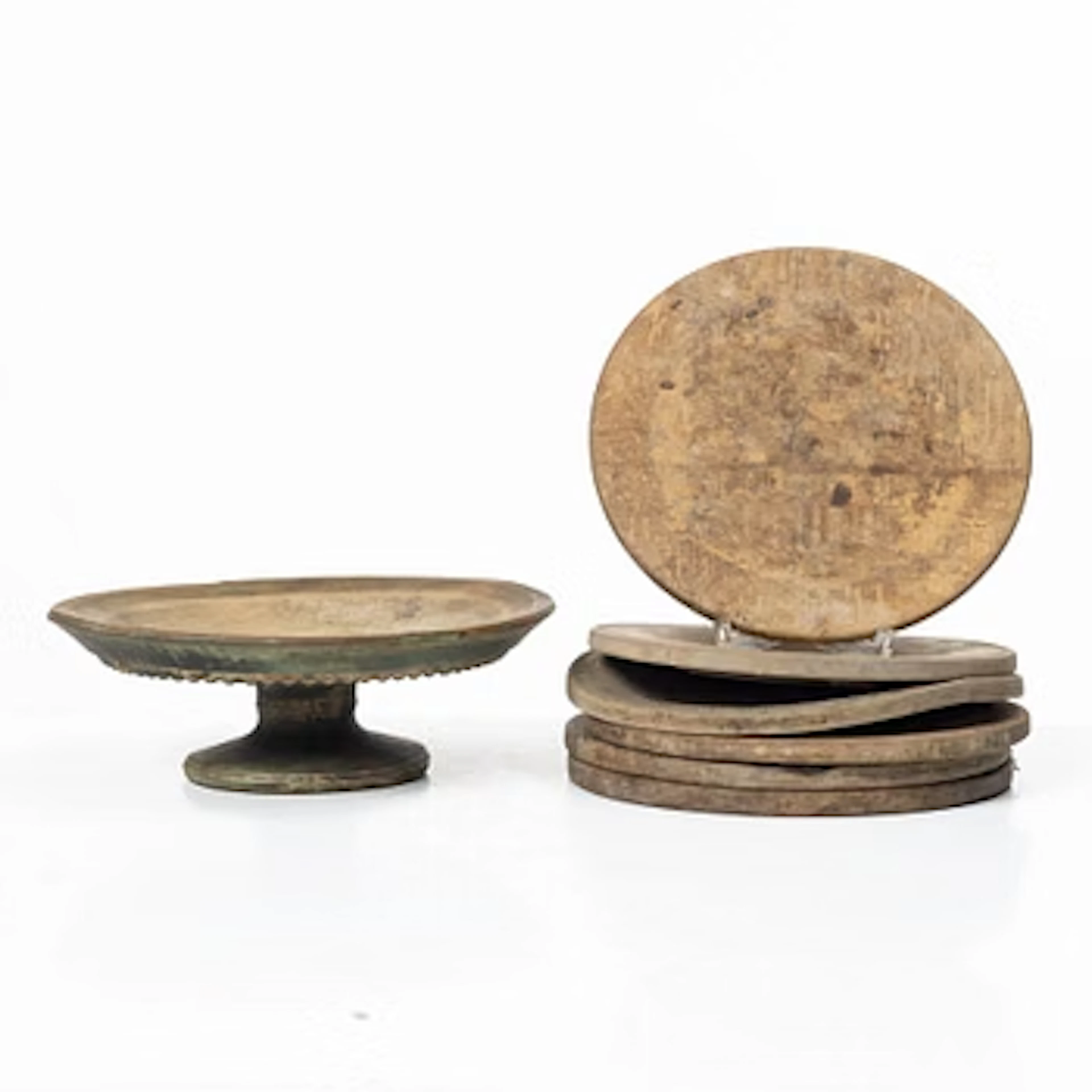 Wooden plates and wooden dishes, 7 pcs, folk art, 19th century.