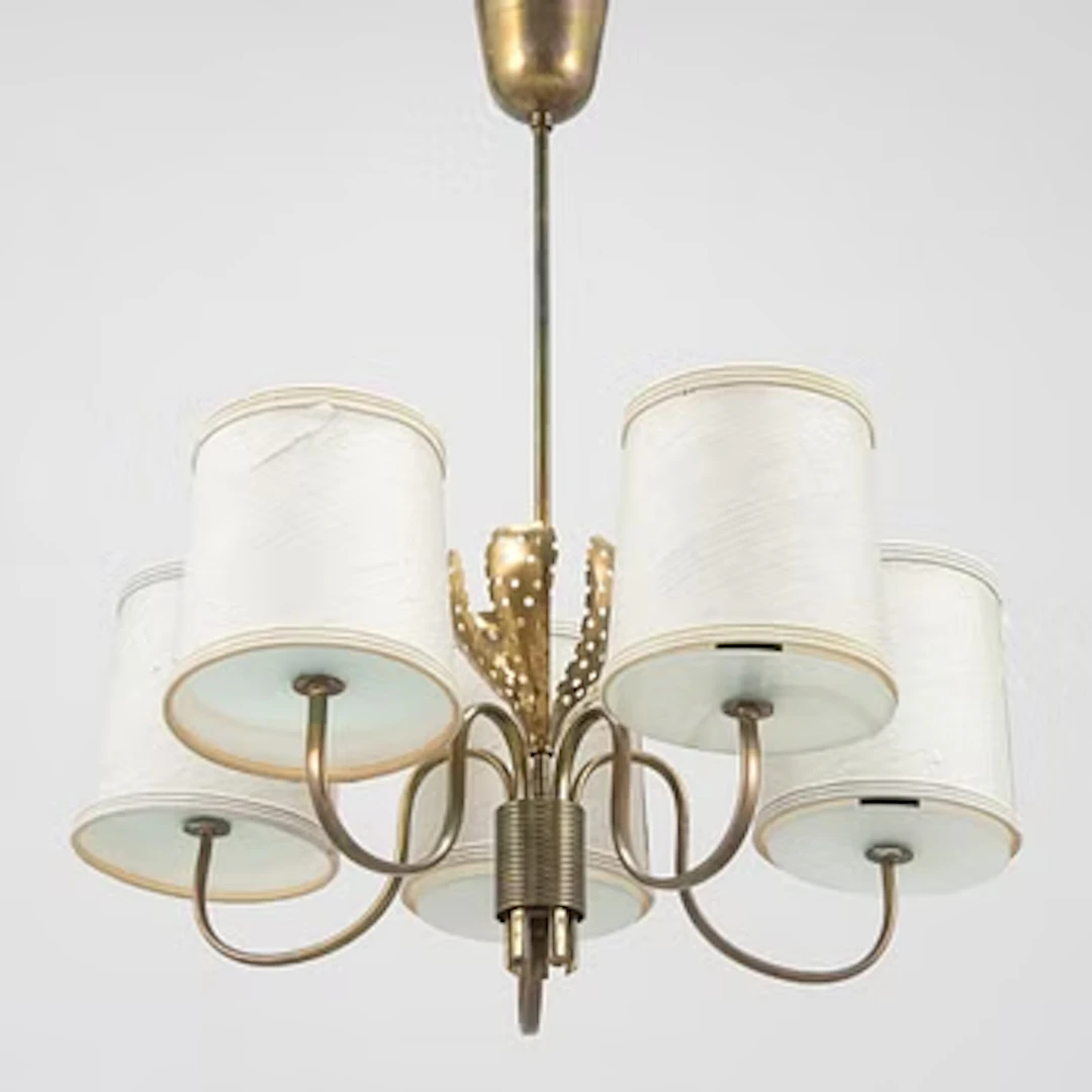 Paavo Tynell, A '9030' chandelier for Taito. Made to order 1950.