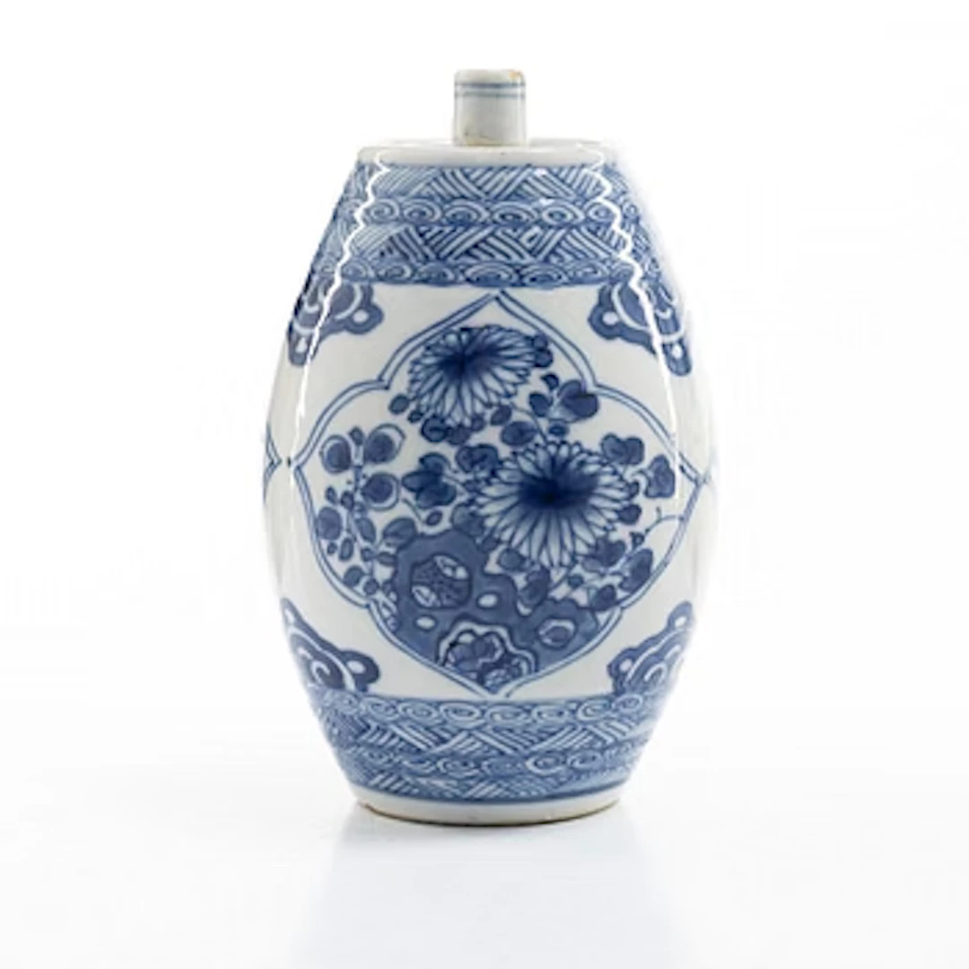 A blue and white genever bottle, Qing dynasty, 18th century.