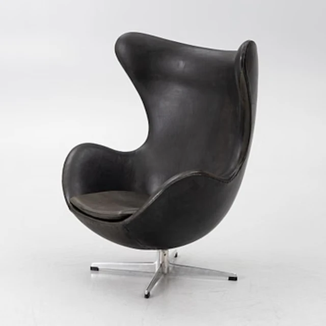 Arne Jacobsen, an "Egg" armchair, Fritz Hansen, Denmark, 1960s.