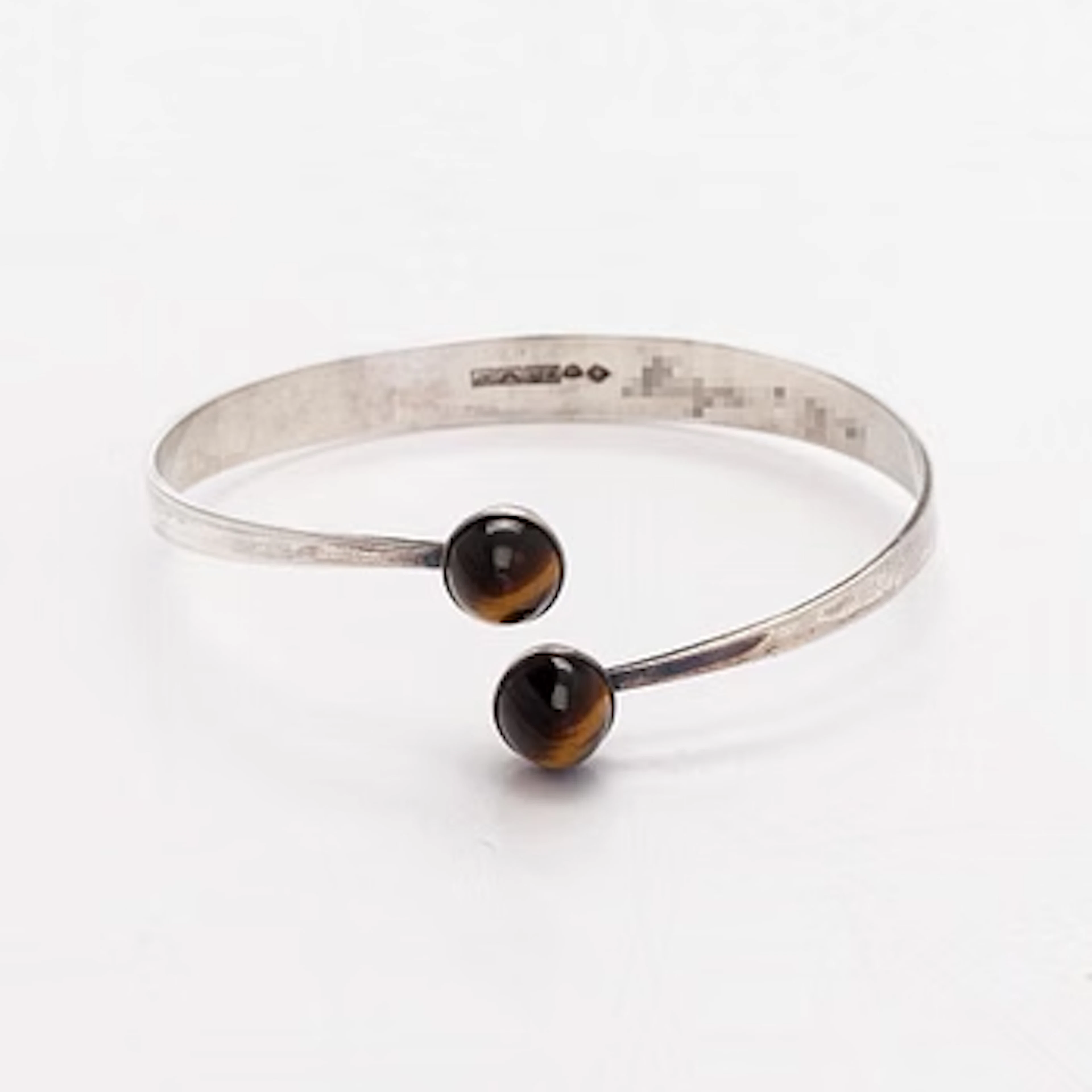 Erik Granit, bracelet, cabochon-cut tiger’s eye, silver, Helsinki 1961.
