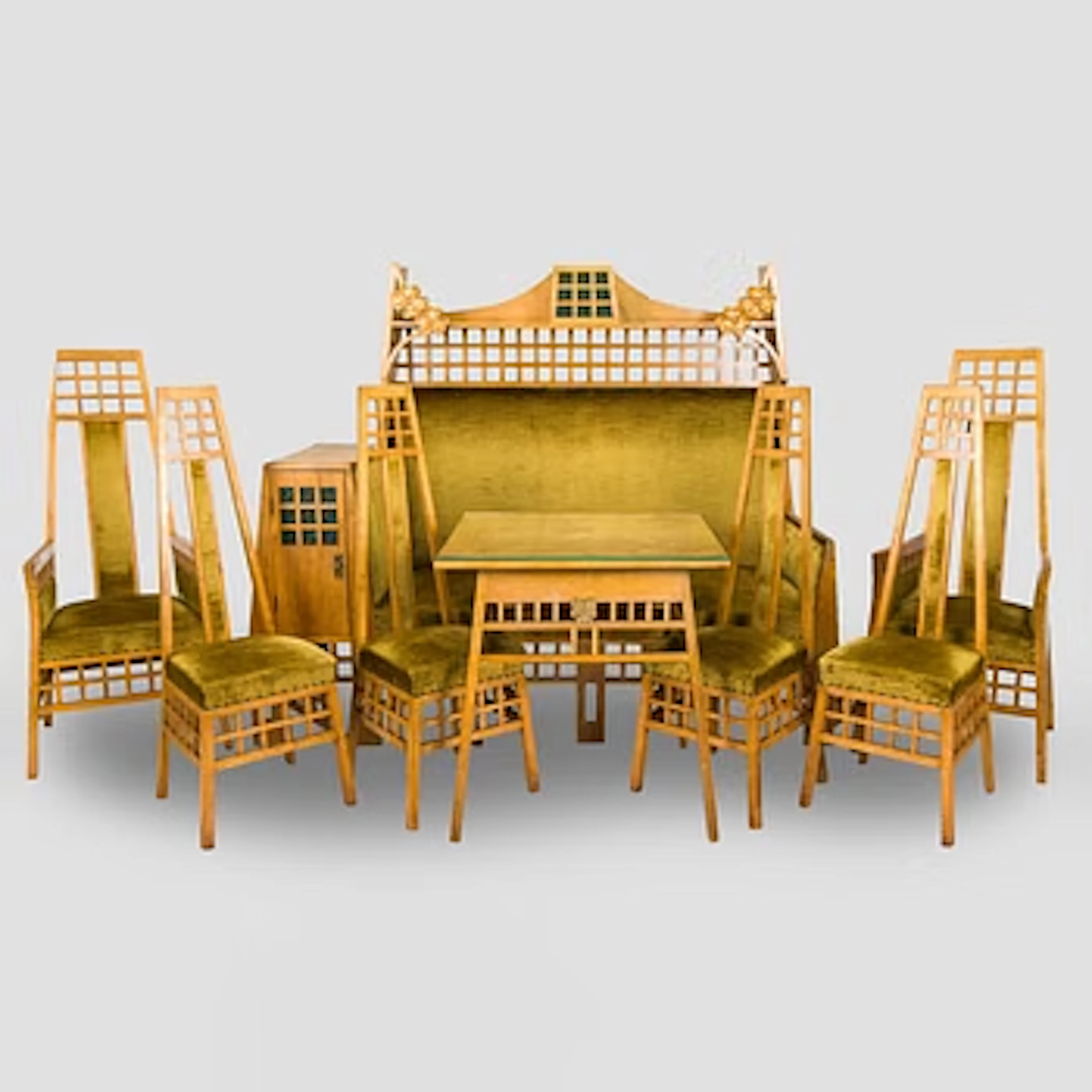 Suite of furniture, 8 pieces, early 20th century.