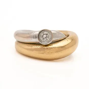 Ole Lynggaard, Ring, “Fidelity”, 18K gold and white gold, set with