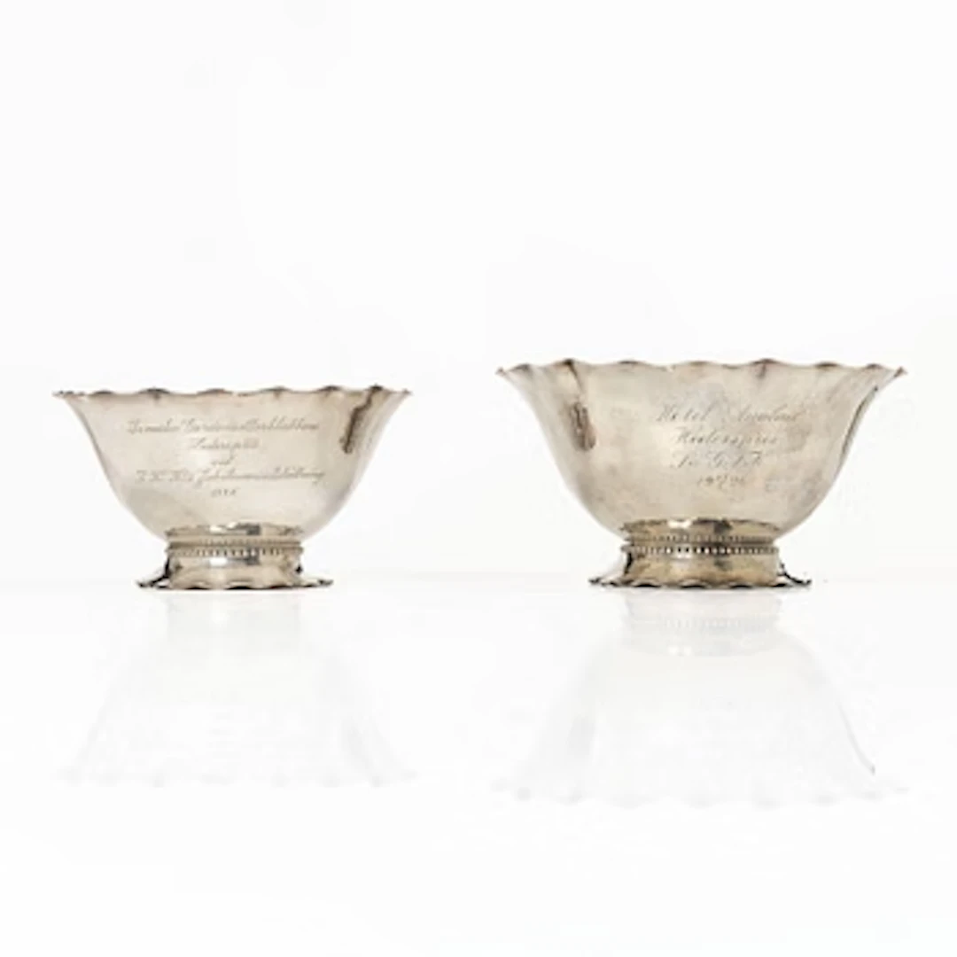 C.G. Hallberg, Two silver bowls, Stockholm, 1925.