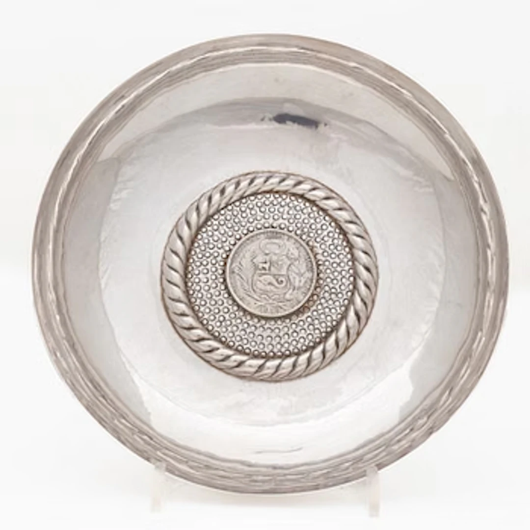 Bowl, sterling silver, Peru, 20th century.